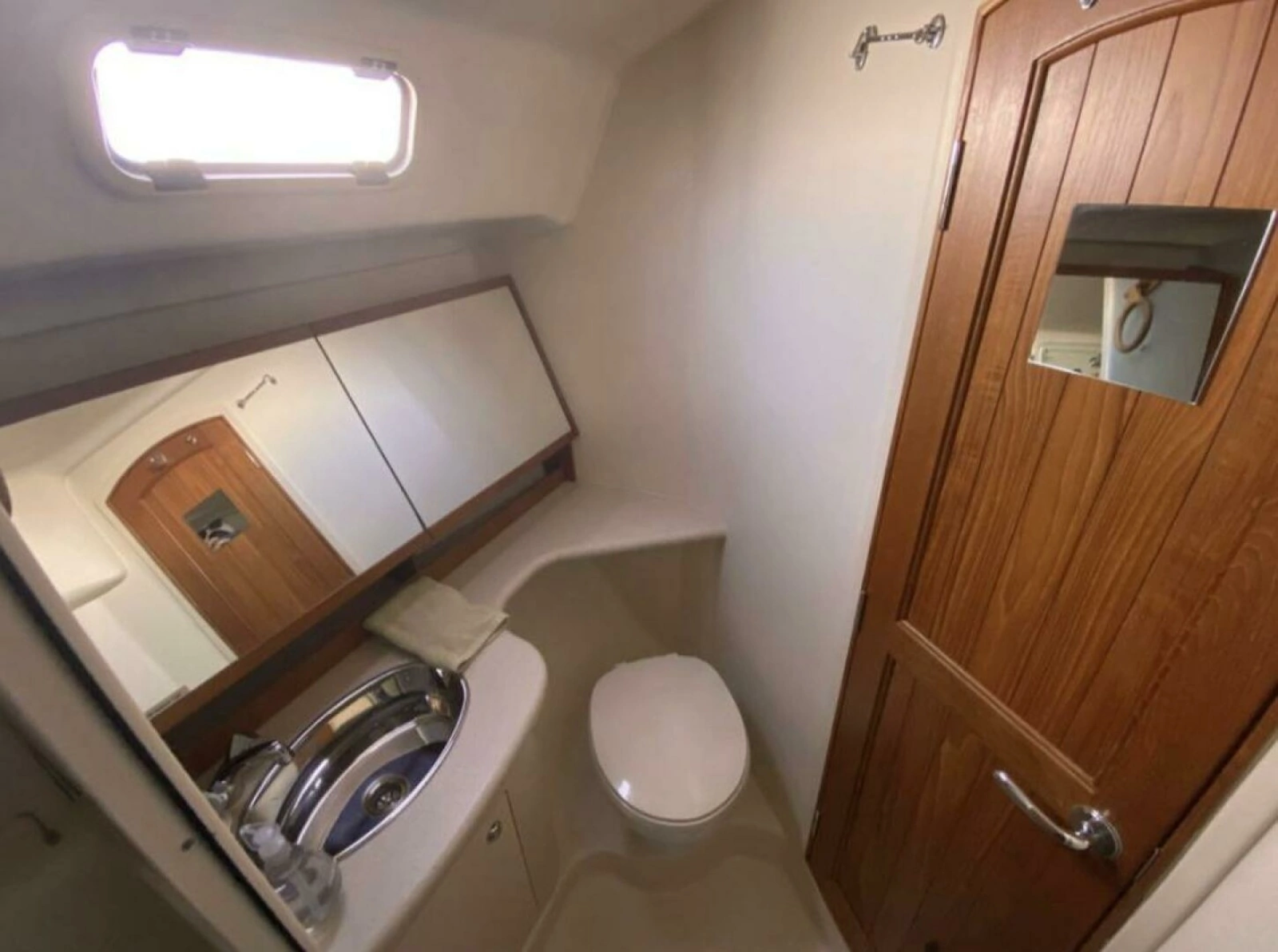 2006 Hunter 45 Center Cockpit 45