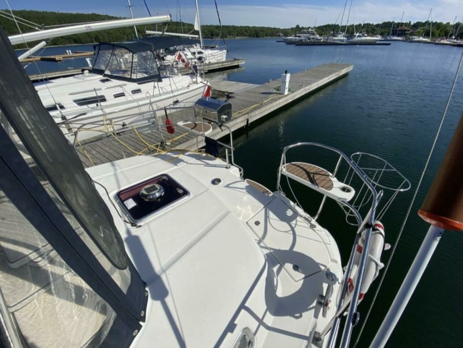 2006 Hunter 45 Center Cockpit 45