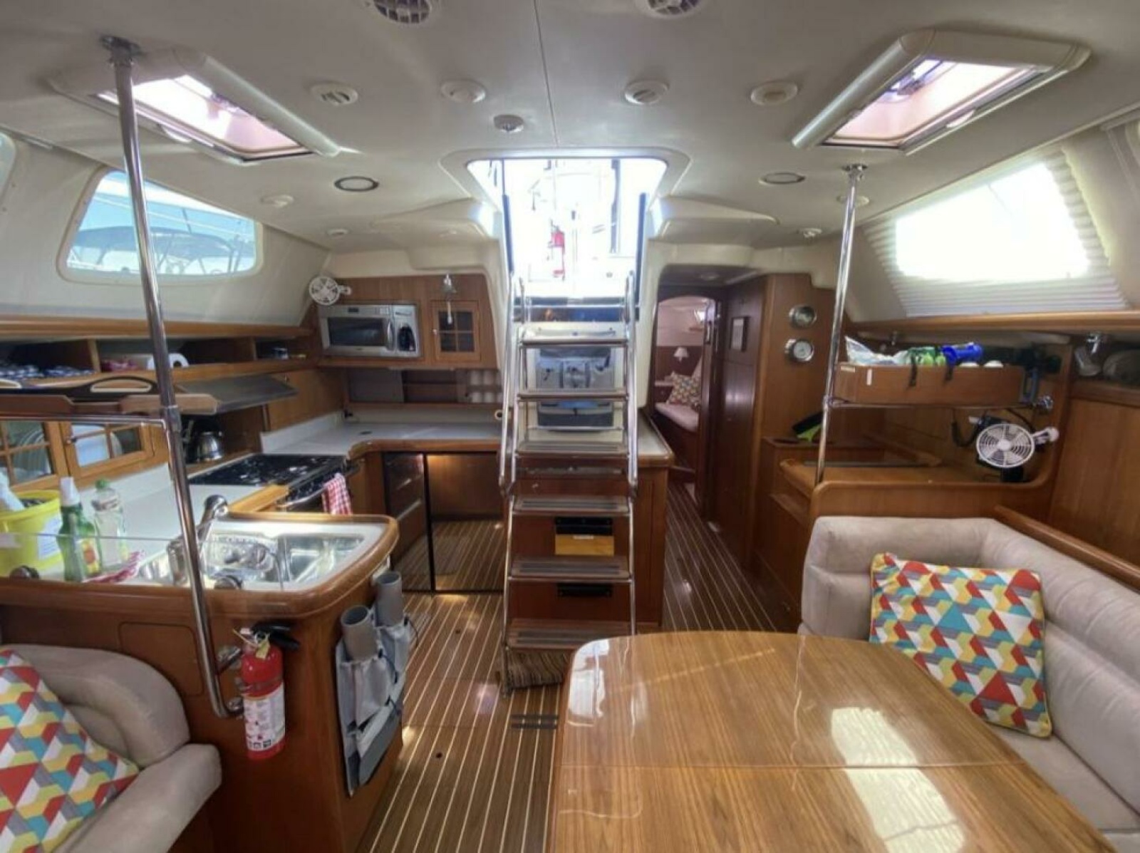 2006 Hunter 45 Center Cockpit 45