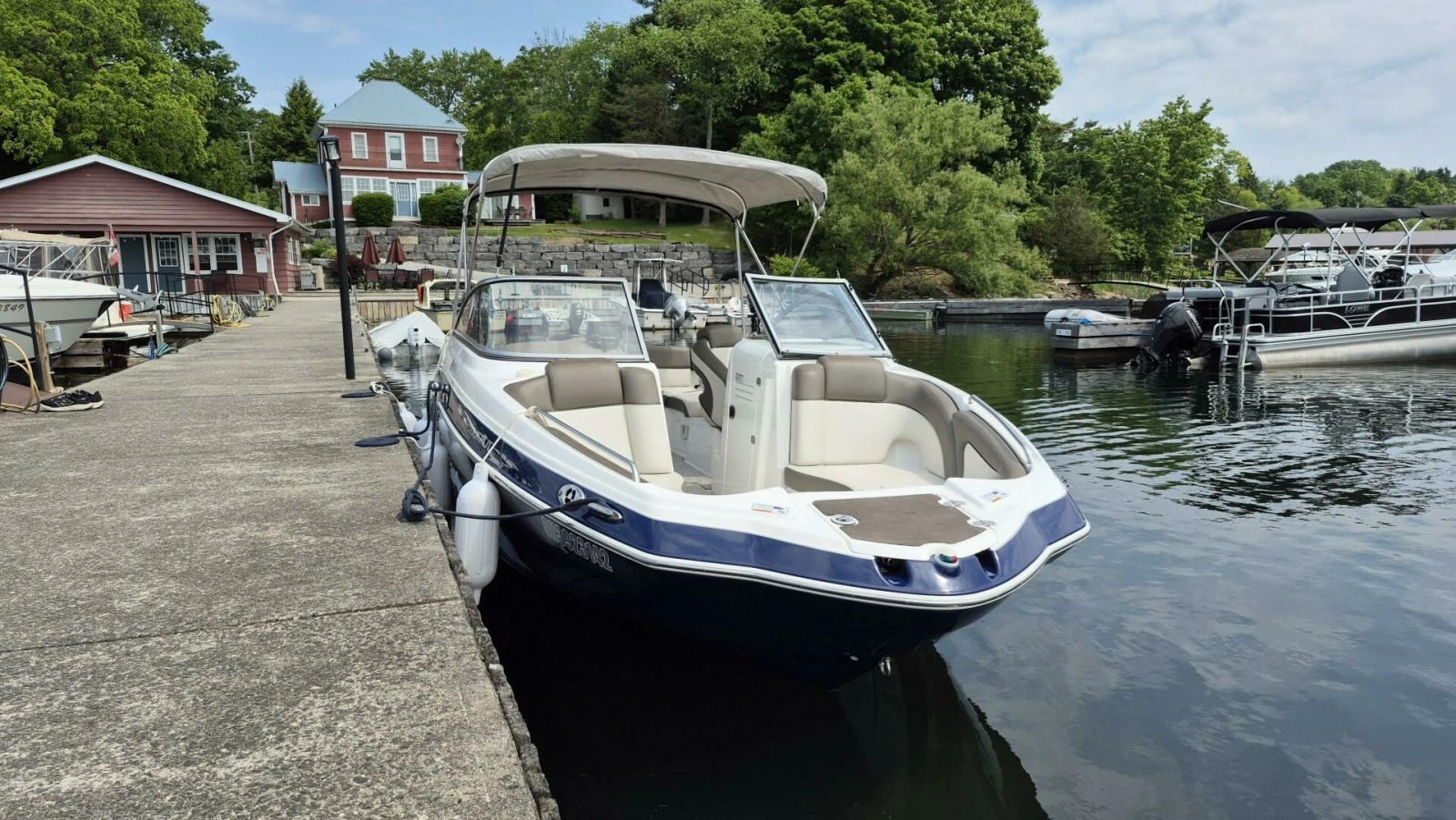 2012 Yamaha Boats 242 Limited 24