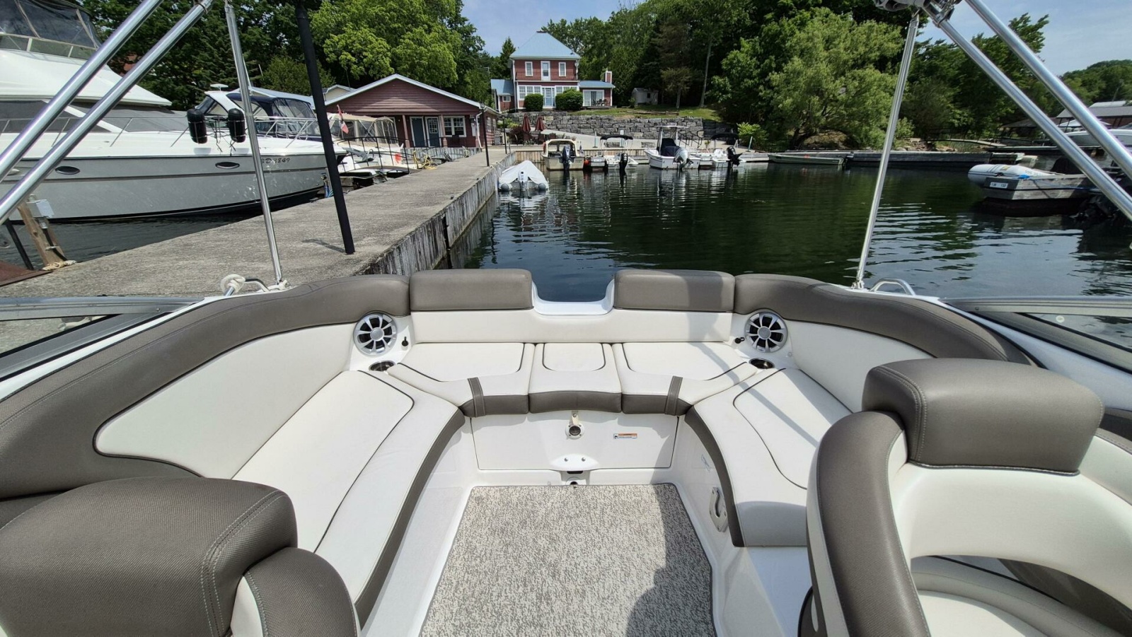 2012 Yamaha Boats 242 Limited 24