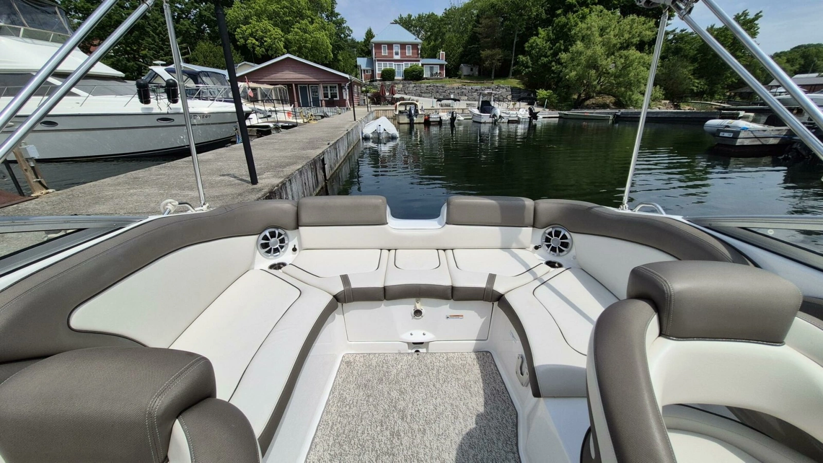 2012 Yamaha Boats 242 Limited 24