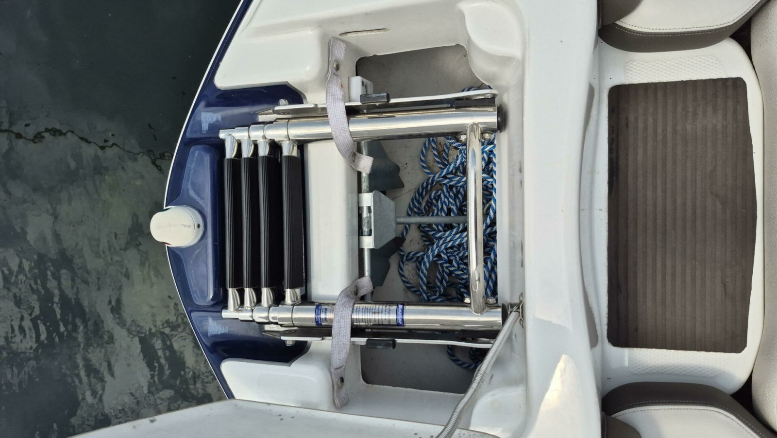 2012 Yamaha Boats 242 Limited 24