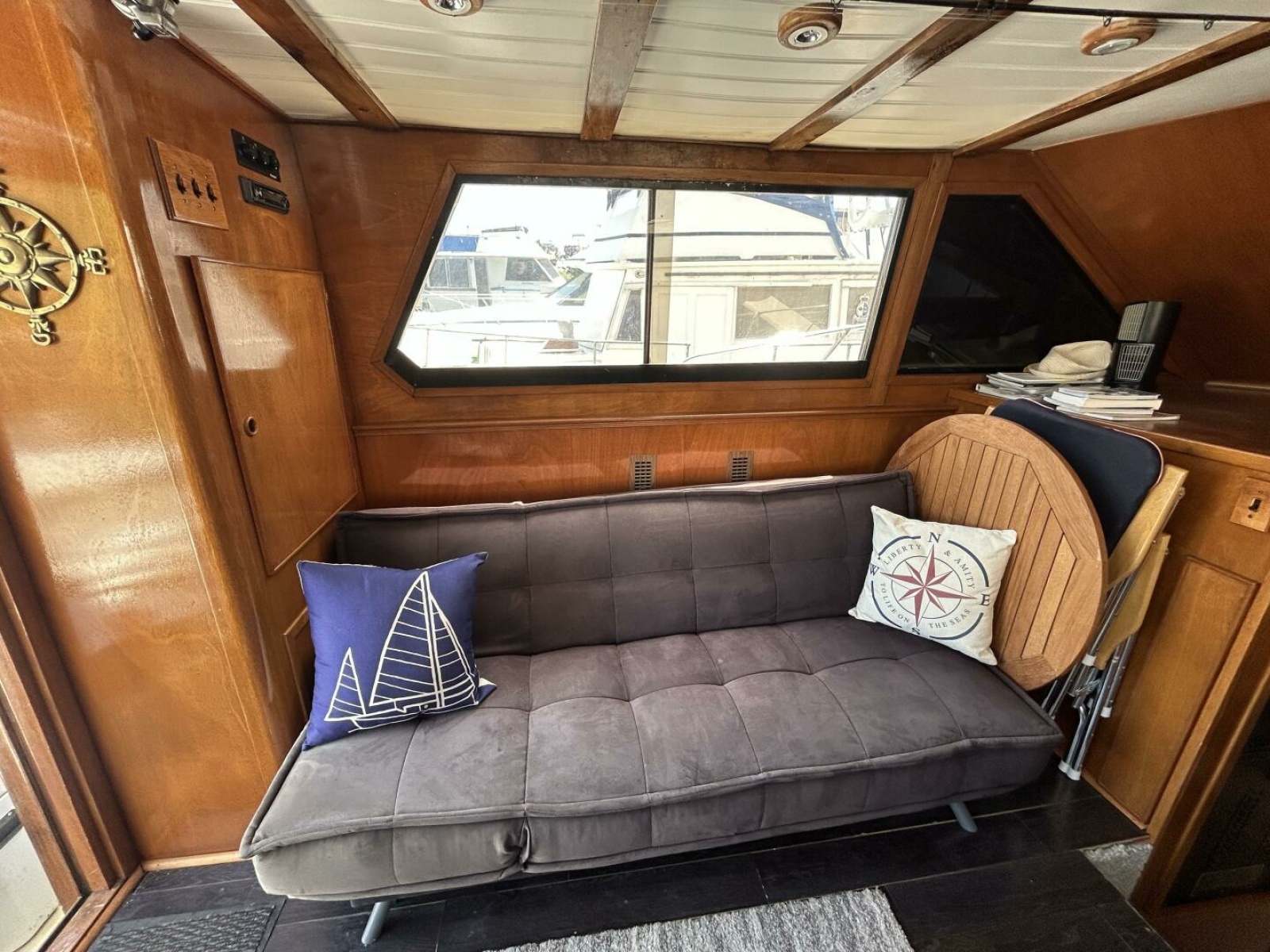 1984 Hatteras 36 Convertible 36