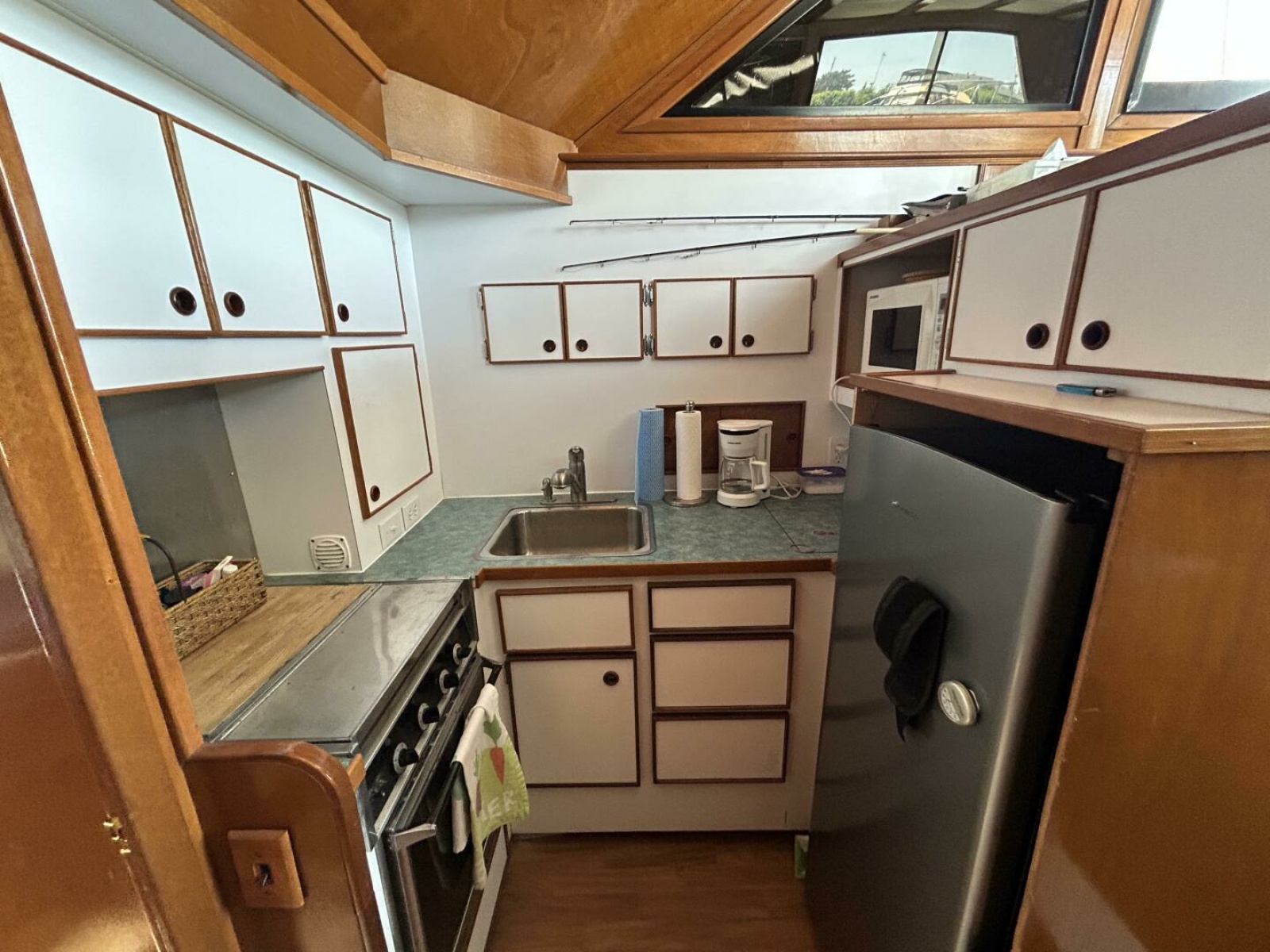 1984 Hatteras 36 Convertible 36