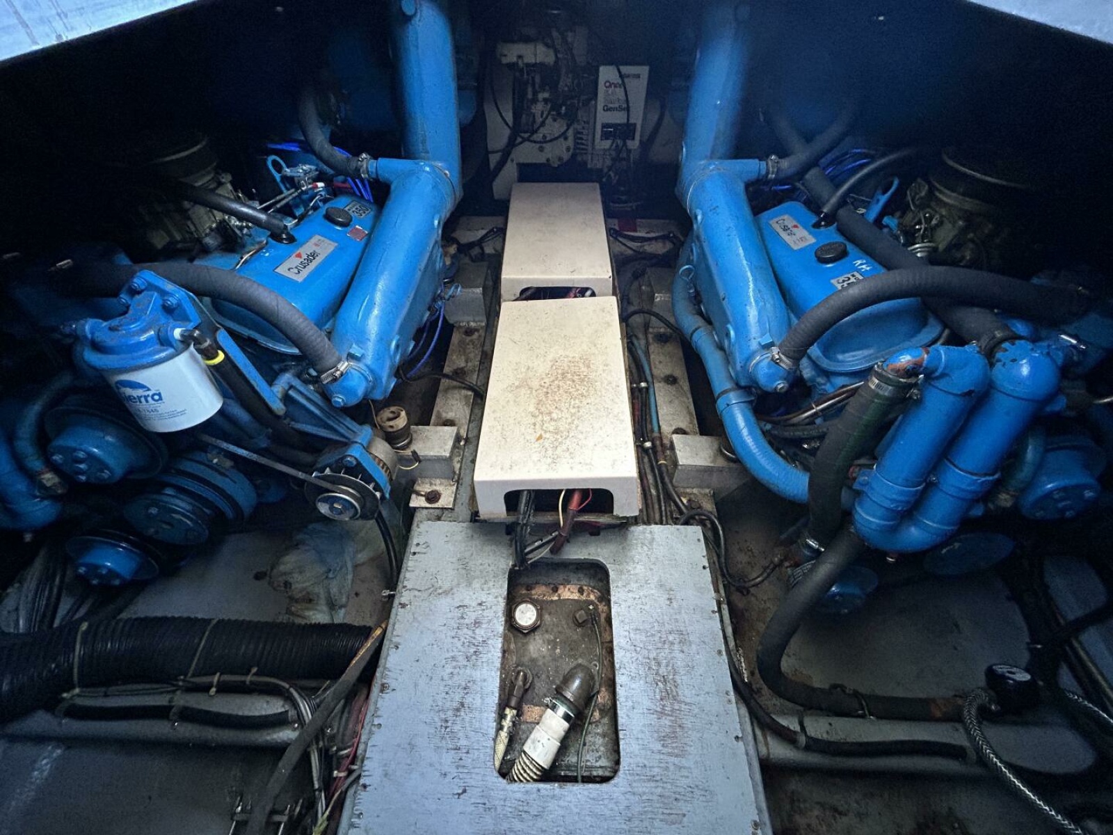 1984 Hatteras 36 Convertible 36