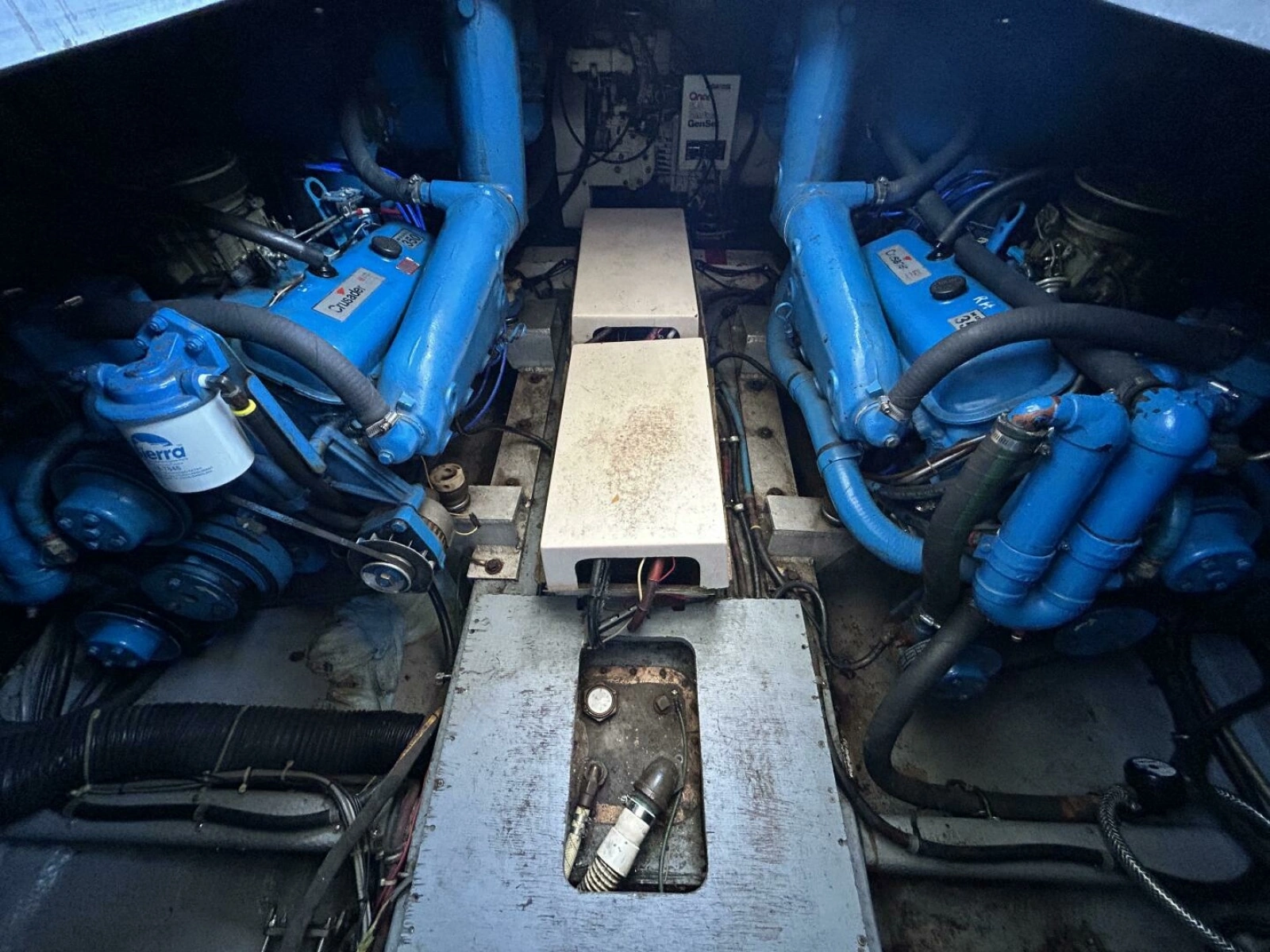 1984 Hatteras 36 Convertible 36