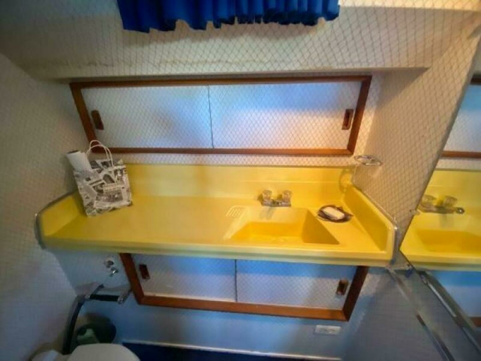 1970 Chris-Craft 42 Commander 42