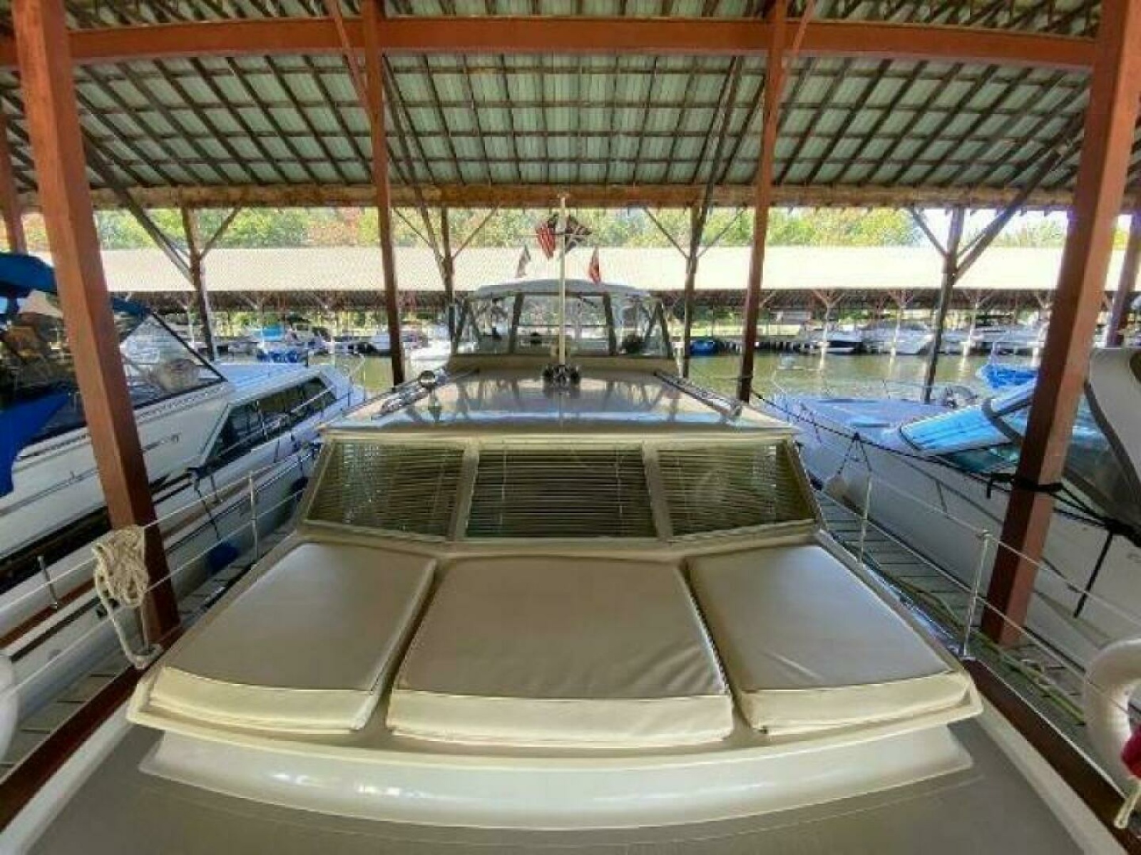 1970 Chris-Craft 42 Commander 42