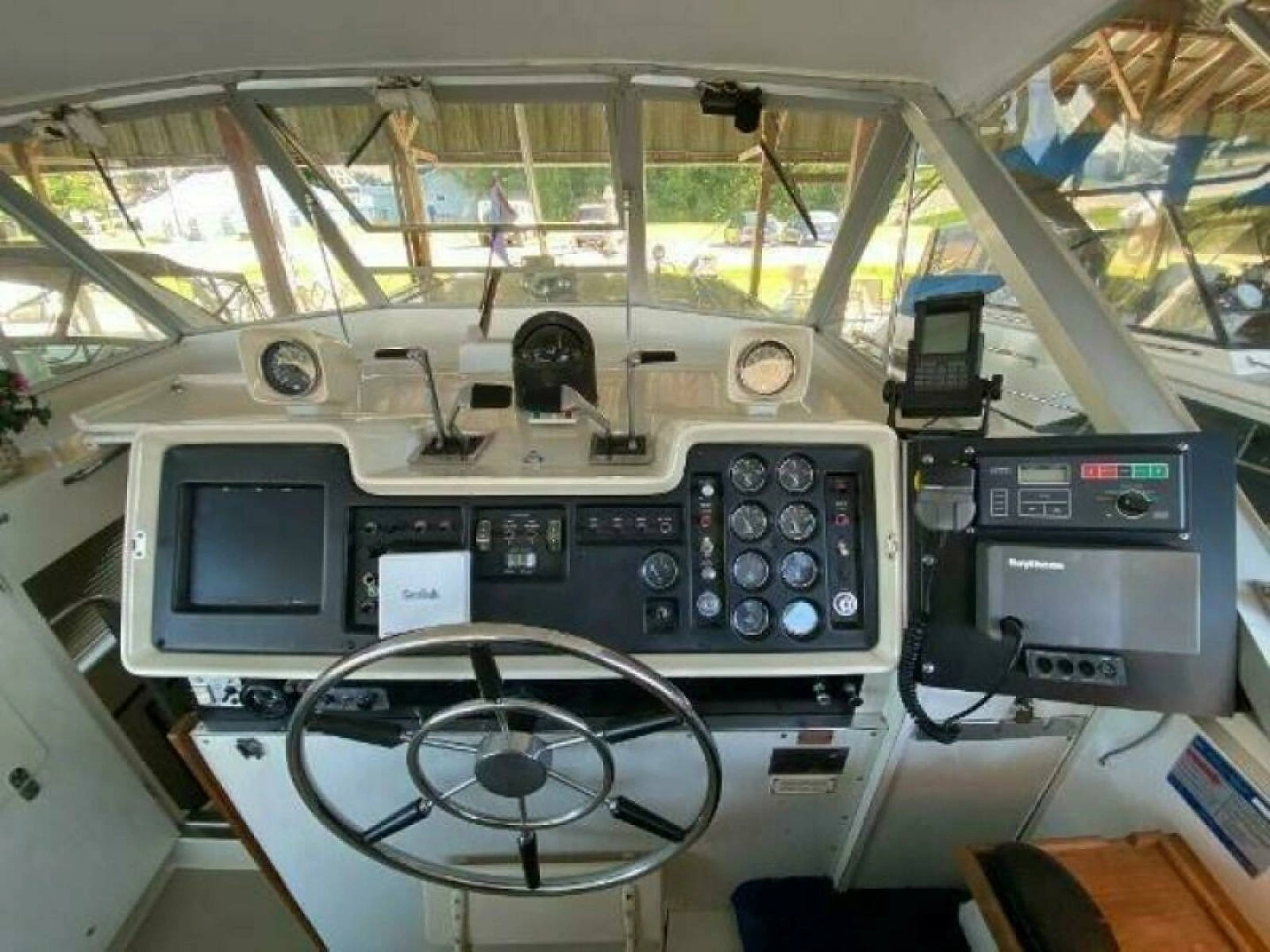1970 Chris-Craft 42 Commander 42