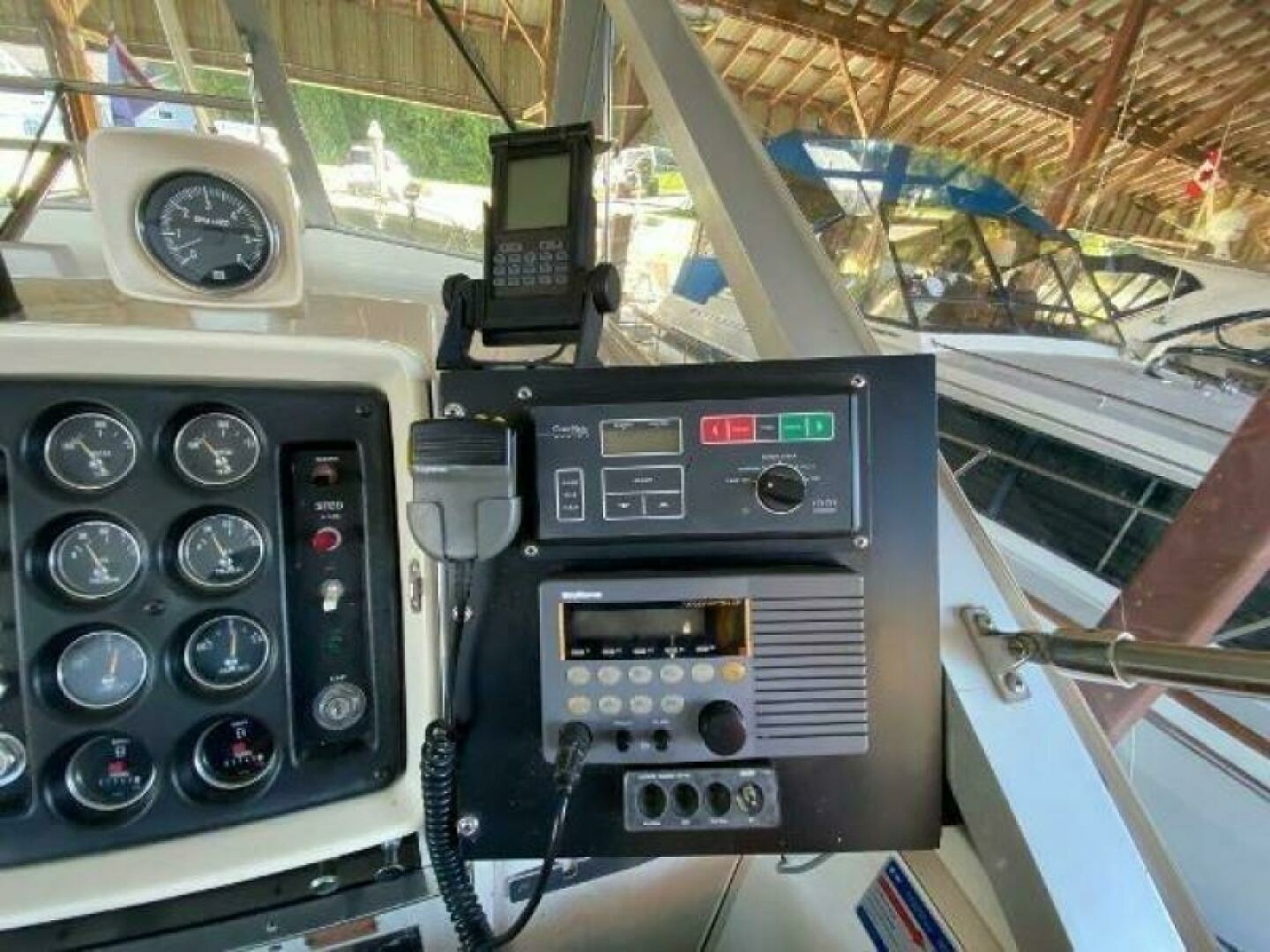 1970 Chris-Craft 42 Commander 42