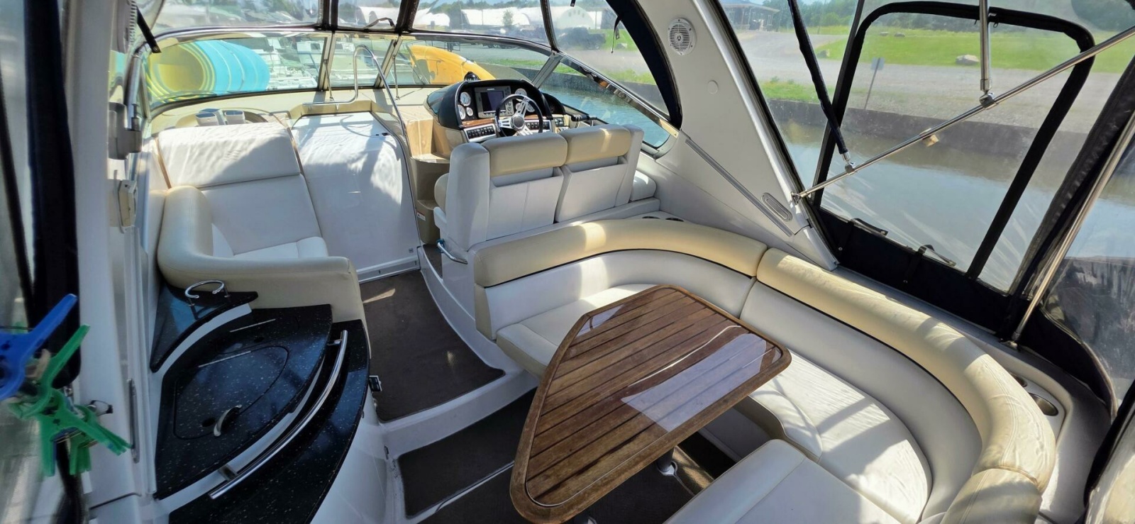 2008 Four Winns 318 Vista 31