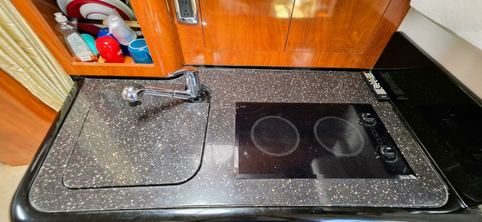 2008 Four Winns 318 Vista 31