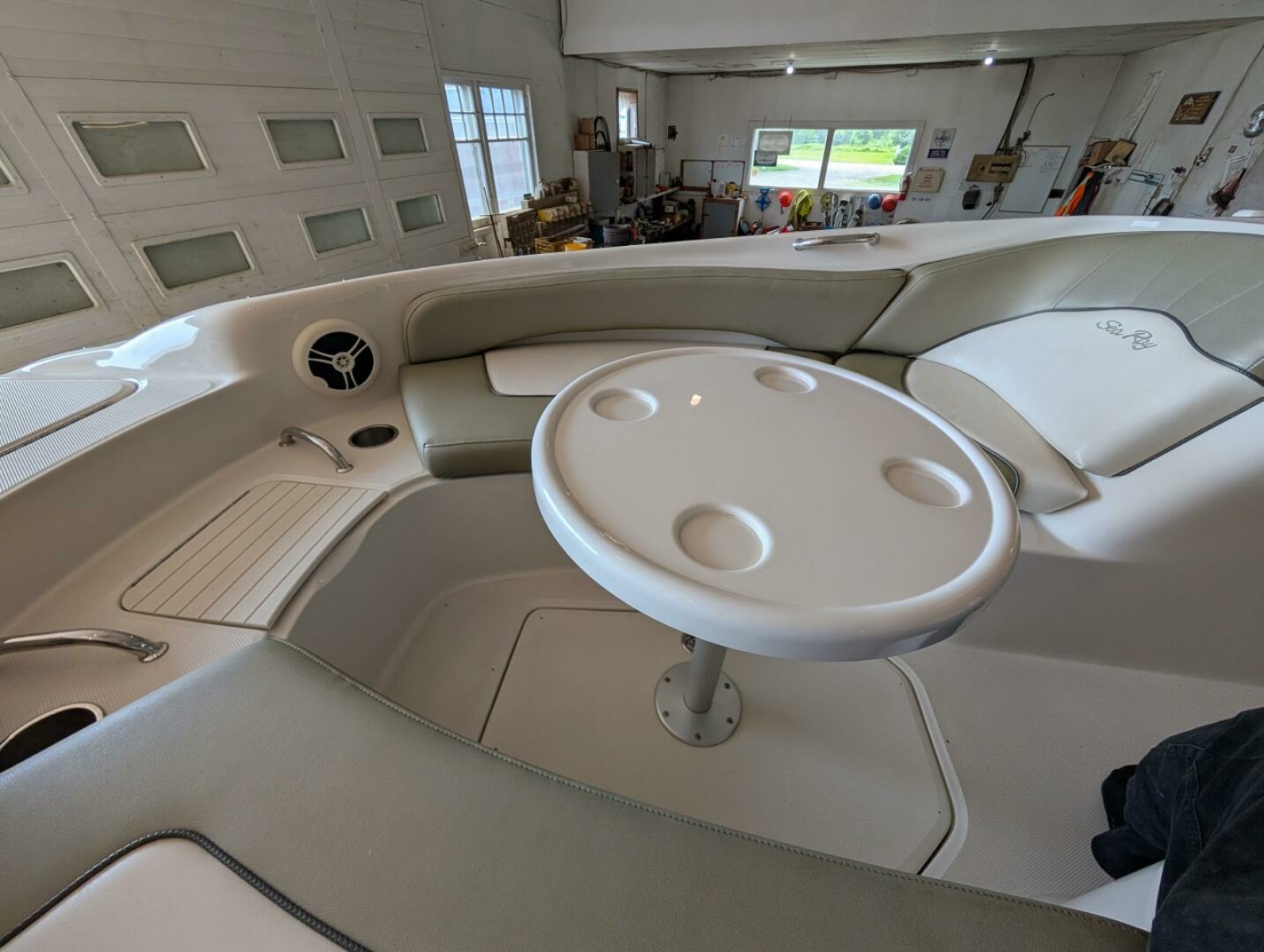 2007 Sea Ray 240 Sundeck 24