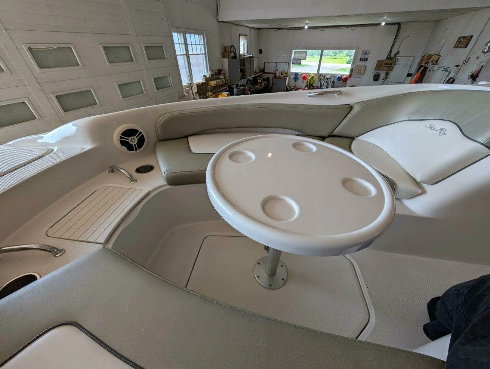 2007 Sea Ray 240 Sundeck 24