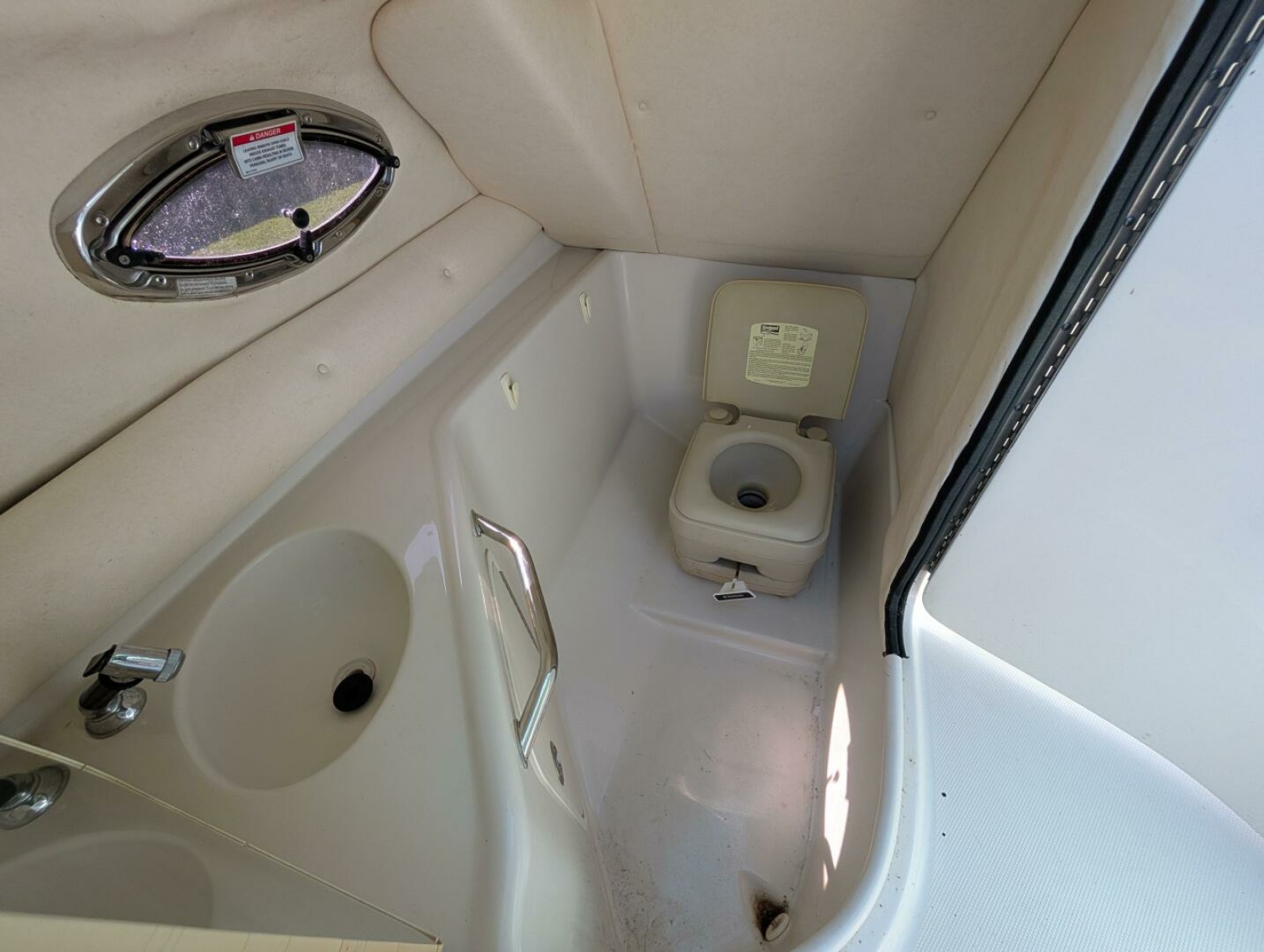 2007 Sea Ray 240 Sundeck 24
