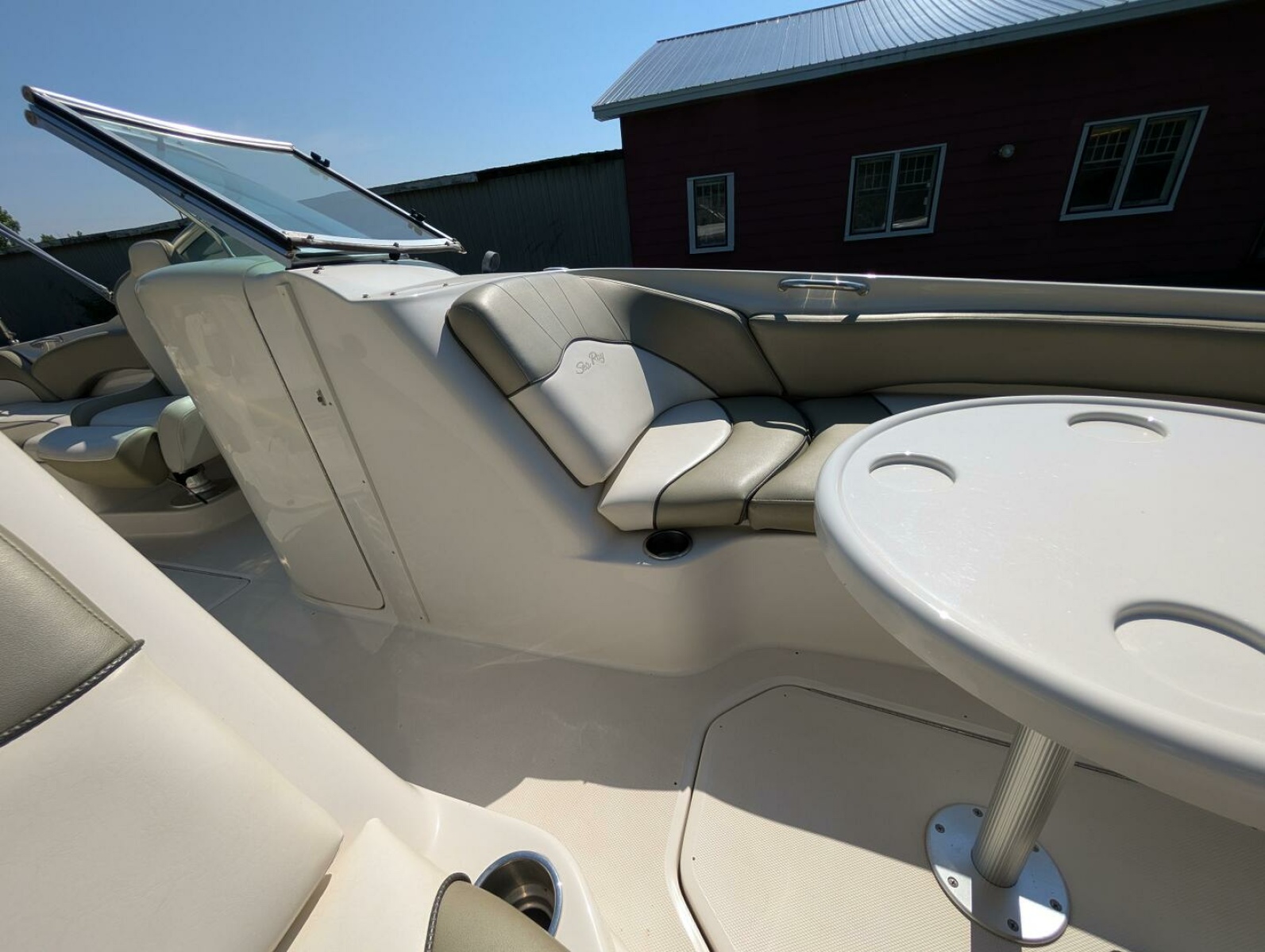2007 Sea Ray 240 Sundeck 24