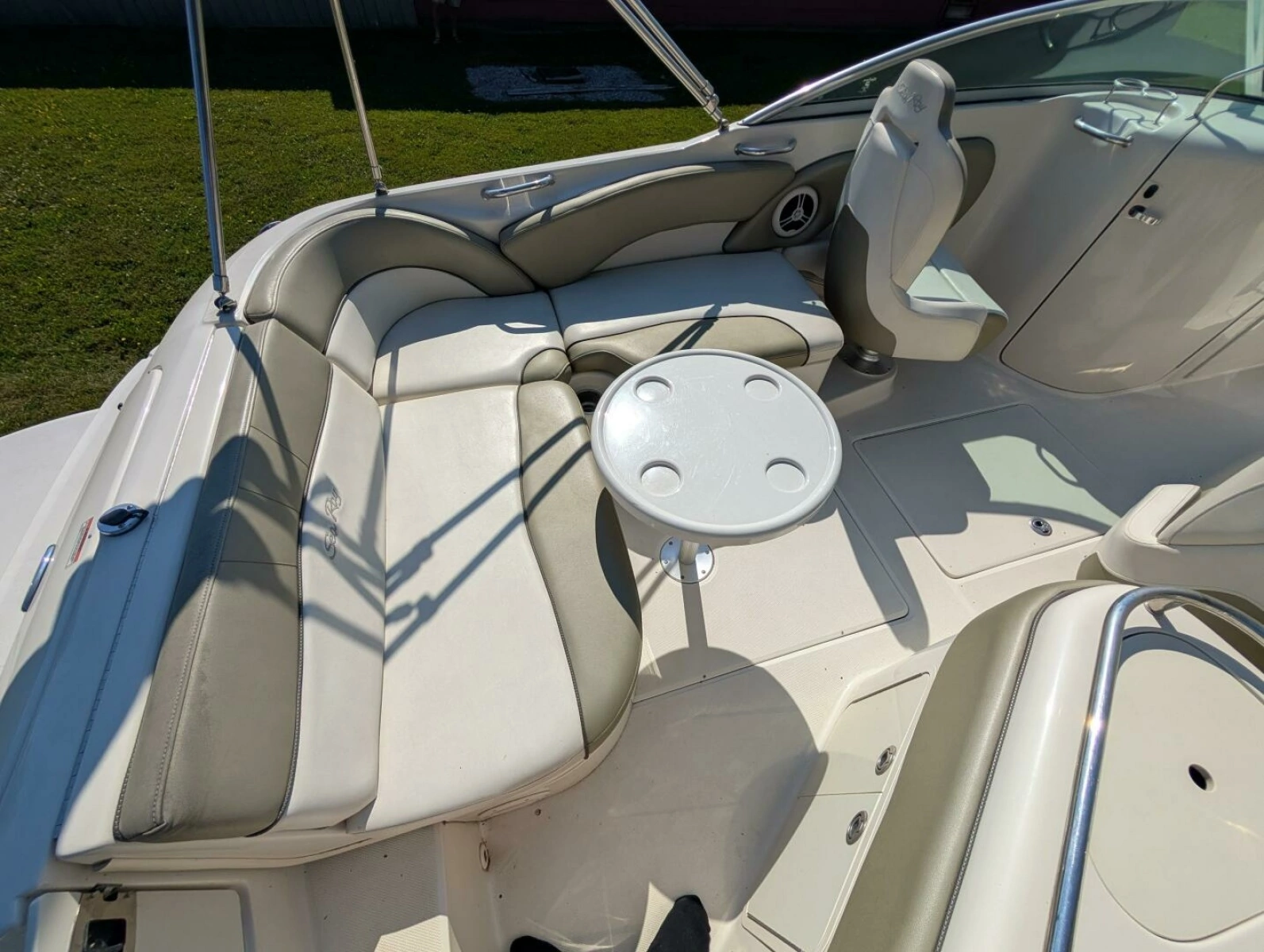 2007 Sea Ray 240 Sundeck 24