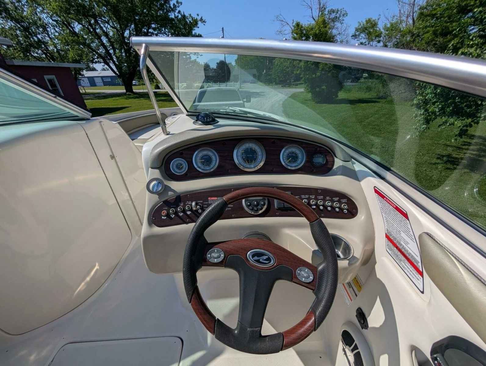 2007 Sea Ray 240 Sundeck 24