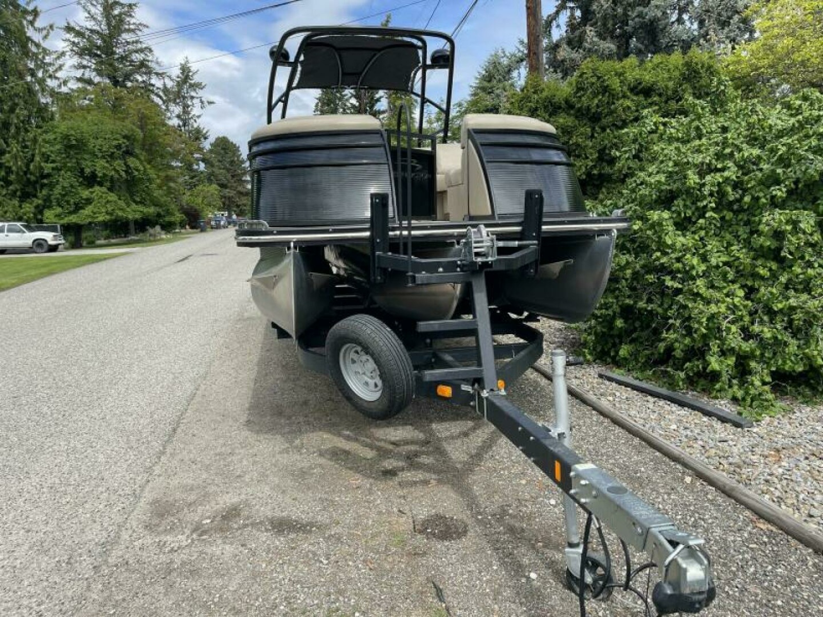 2013 Bennington 2575 QCW 25