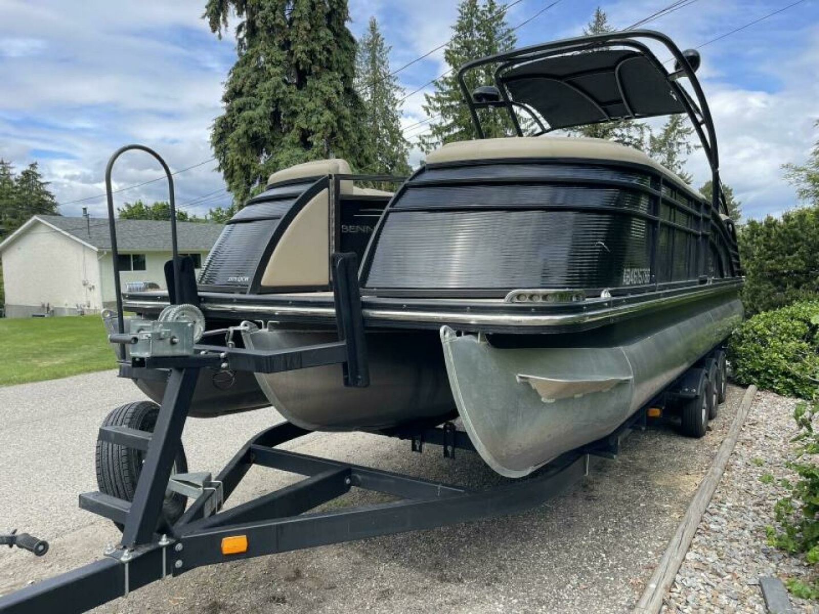 2013 Bennington 2575 QCW 25