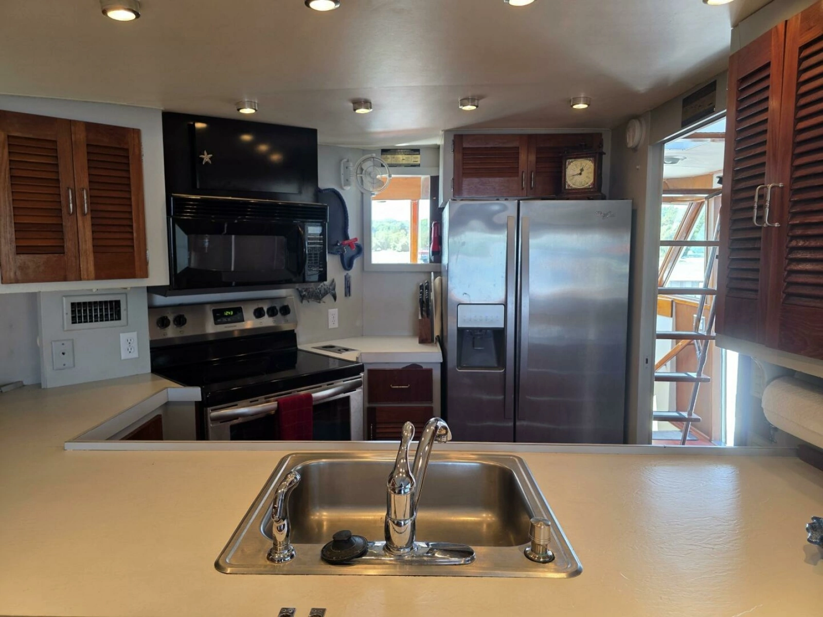 1976 Chris-Craft Roamer 60 60