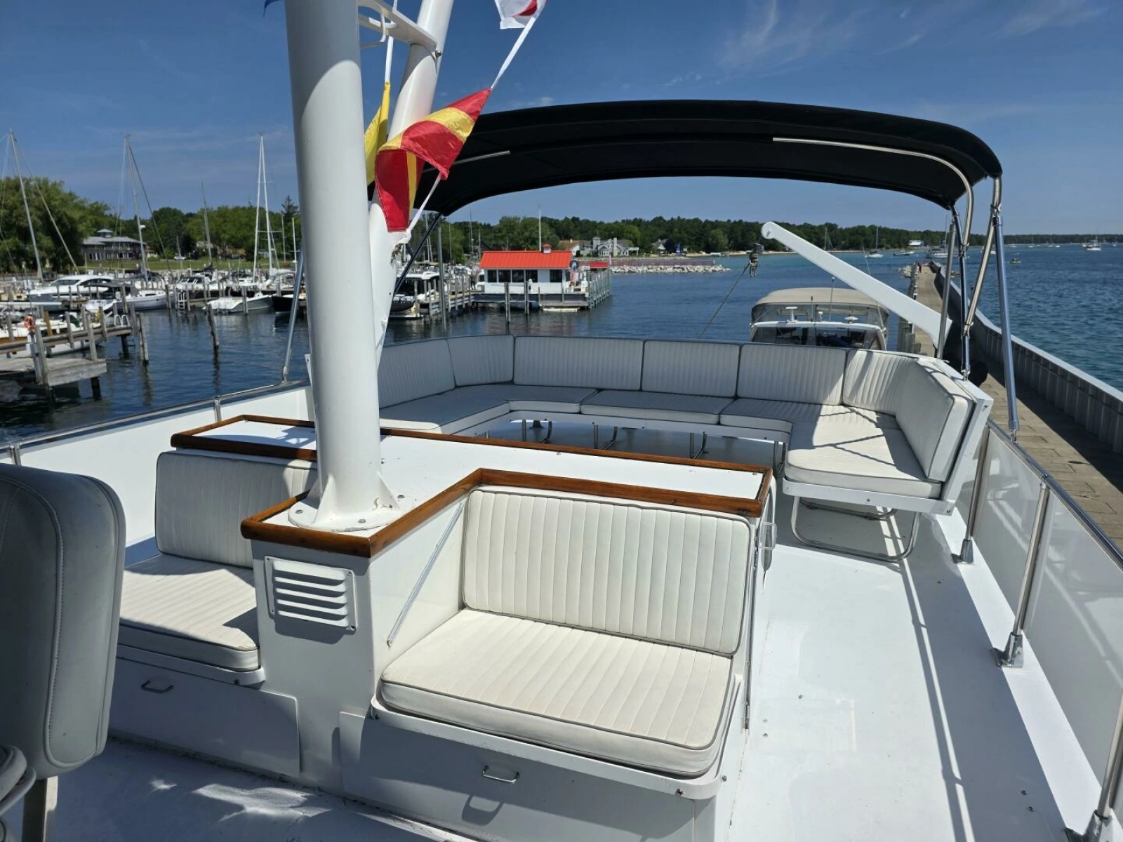 1976 Chris-Craft Roamer 60 60