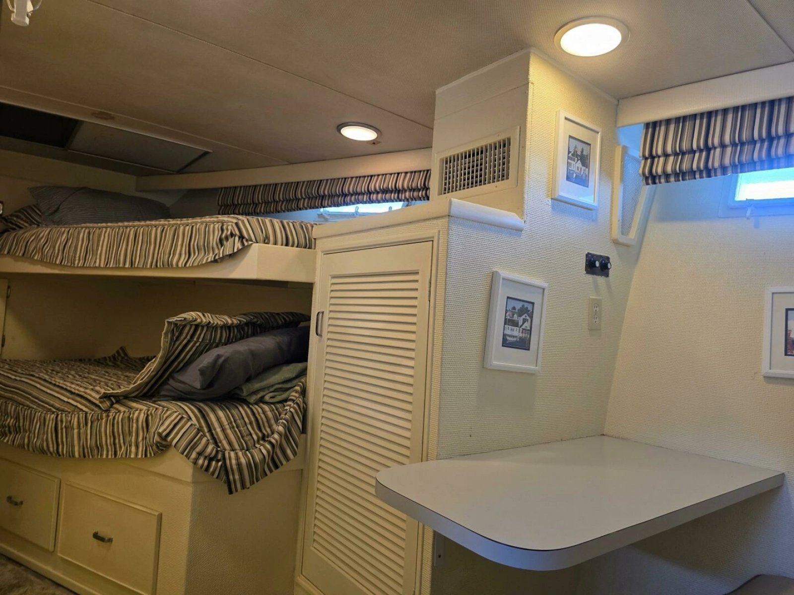 1976 Chris-Craft Roamer 60 60