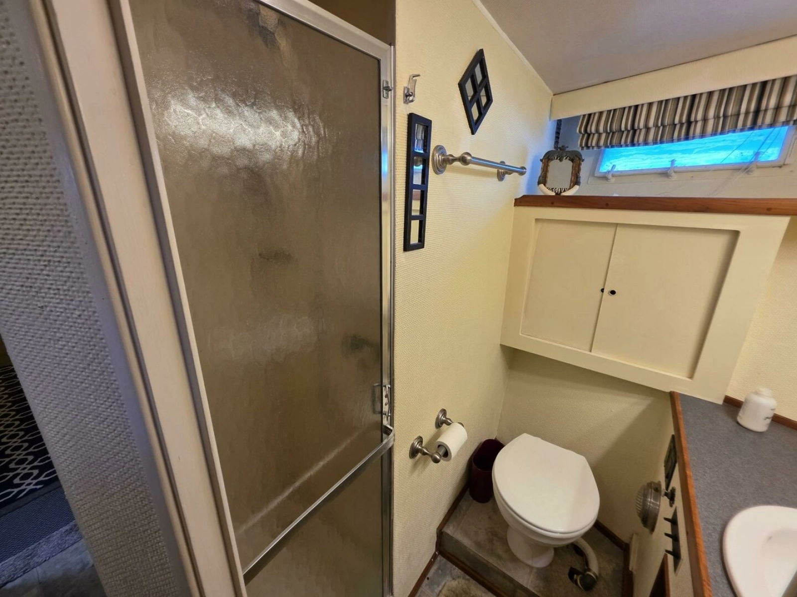1976 Chris-Craft Roamer 60 60