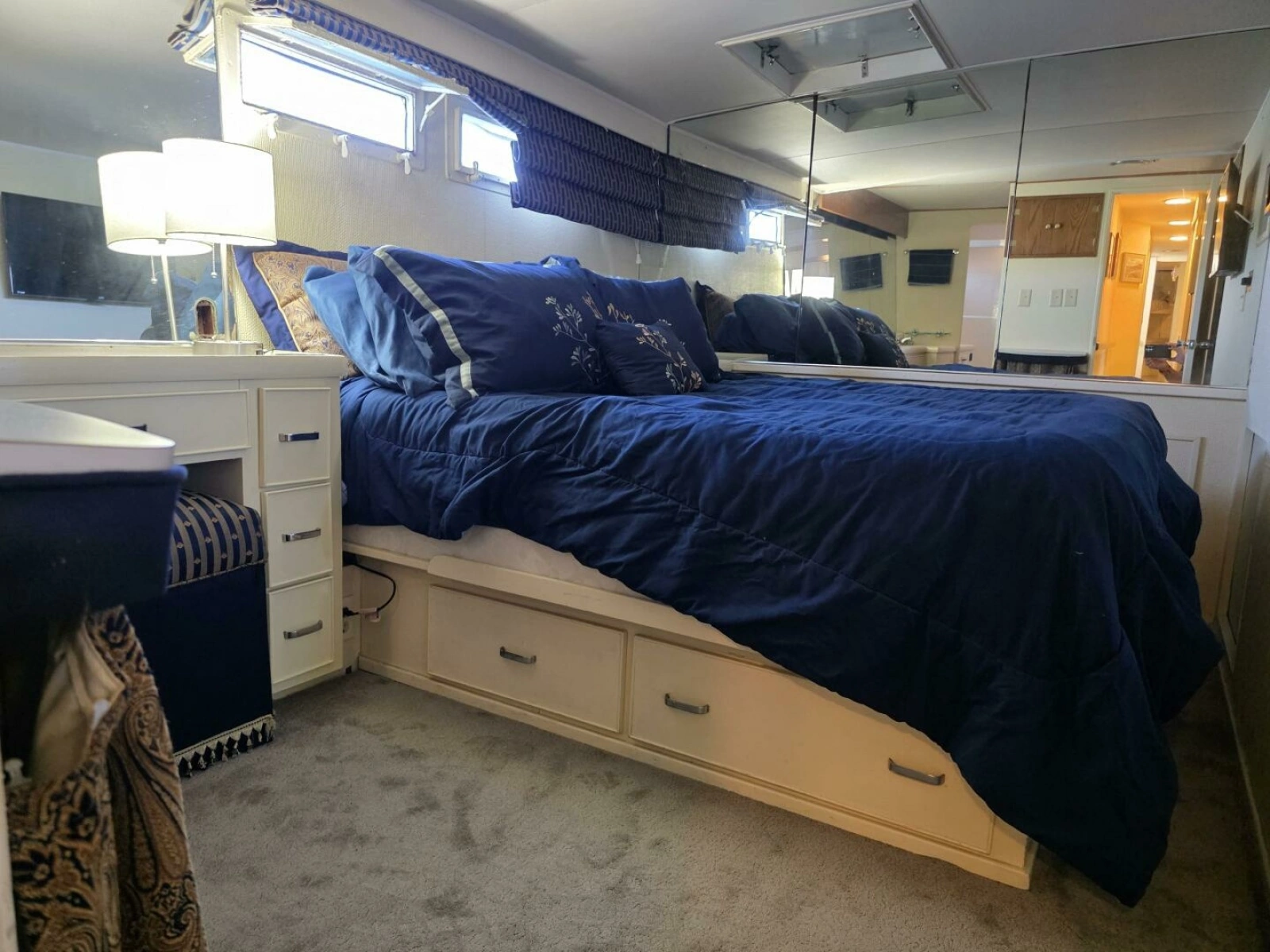 1976 Chris-Craft Roamer 60 60