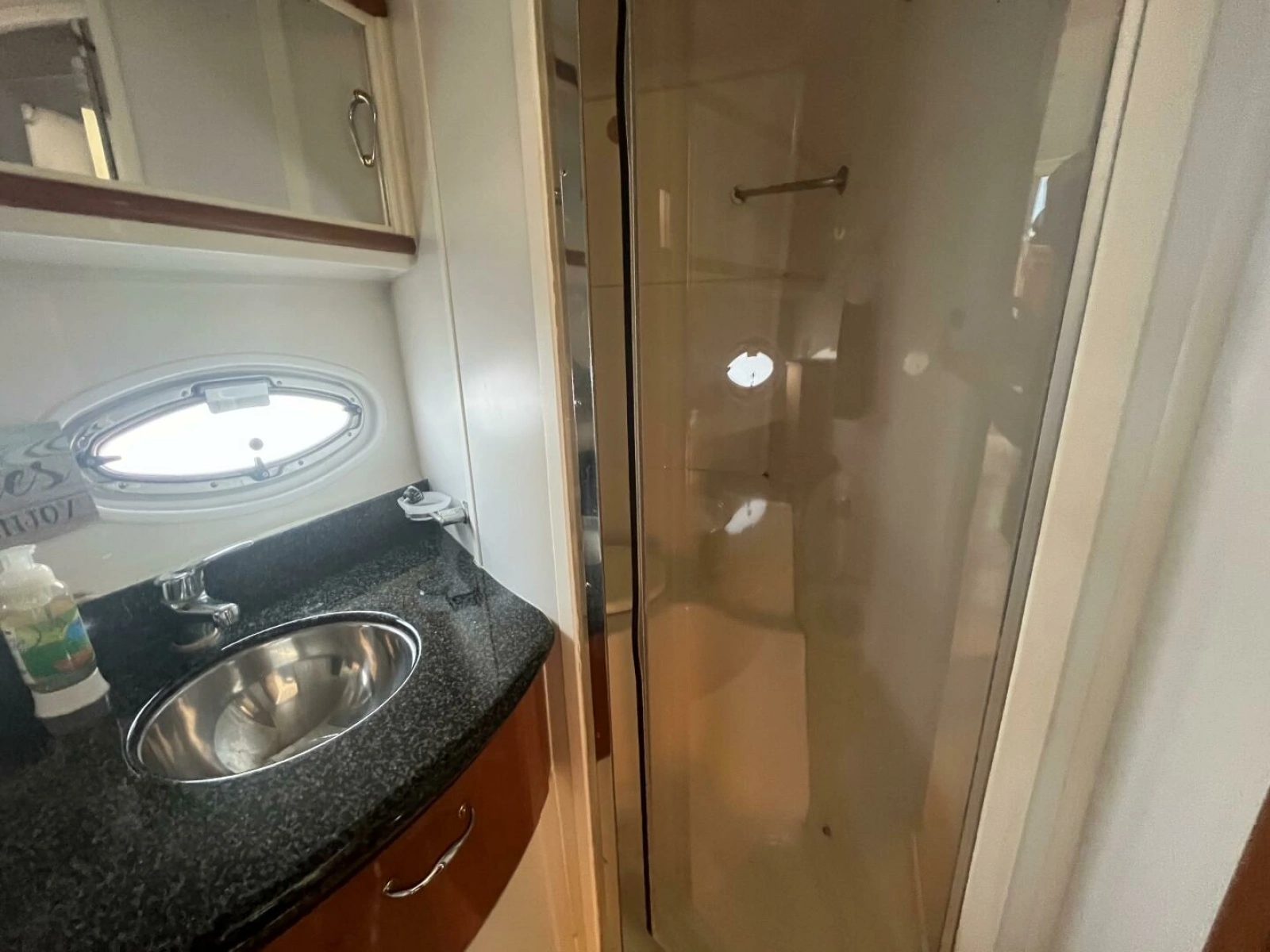 2003 Carver 444 Cockpit Motor Yacht 44