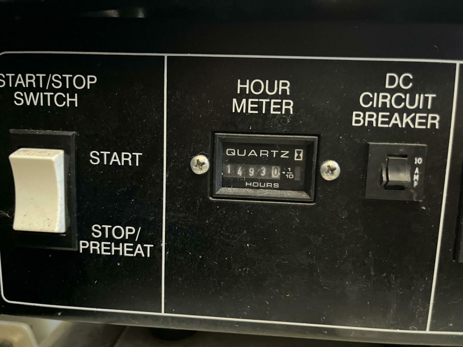 2003 Carver 444 Cockpit Motor Yacht 44