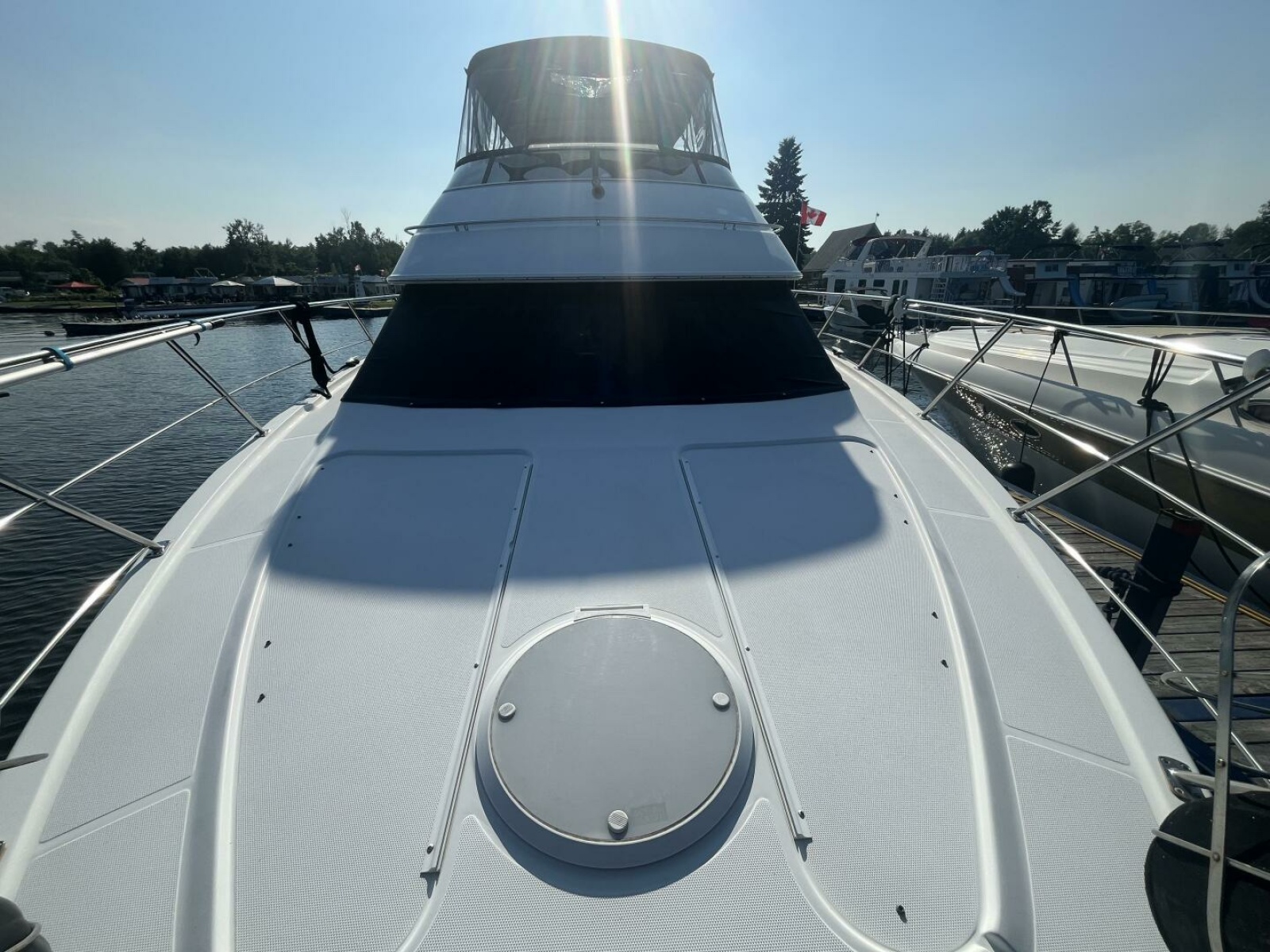 2003 Carver 444 Cockpit Motor Yacht 44