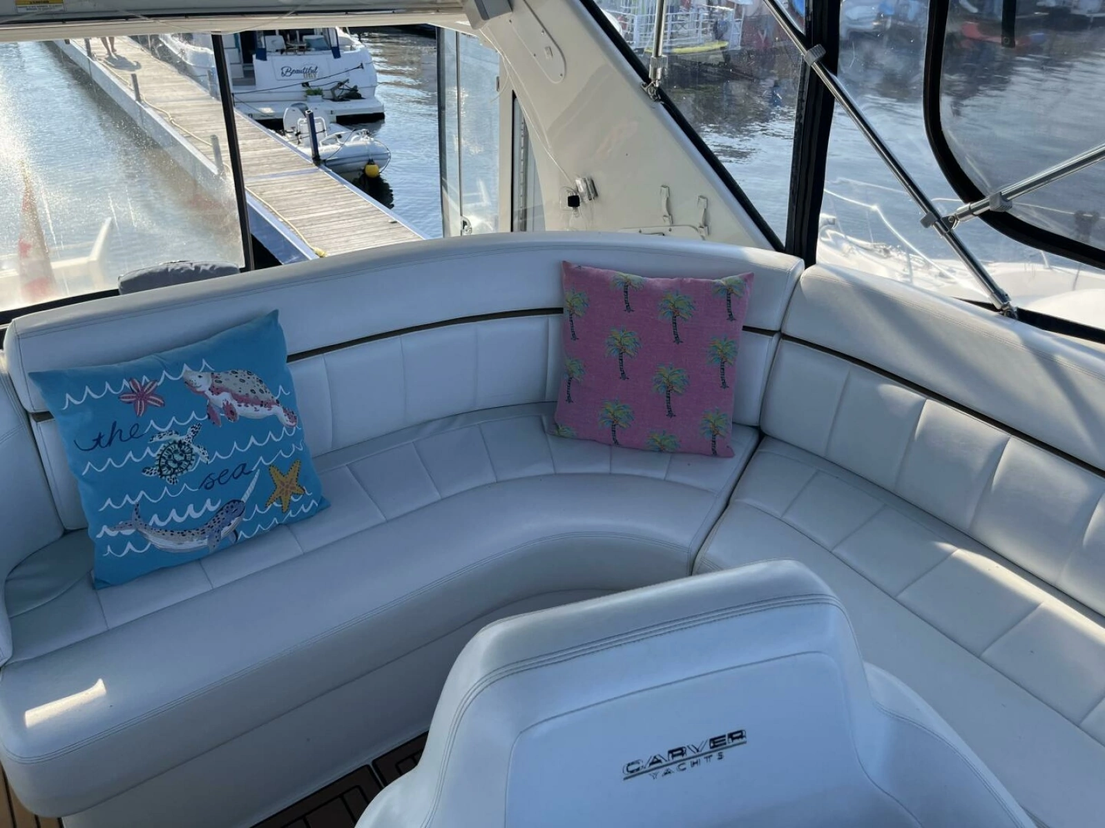 2003 Carver 444 Cockpit Motor Yacht 44
