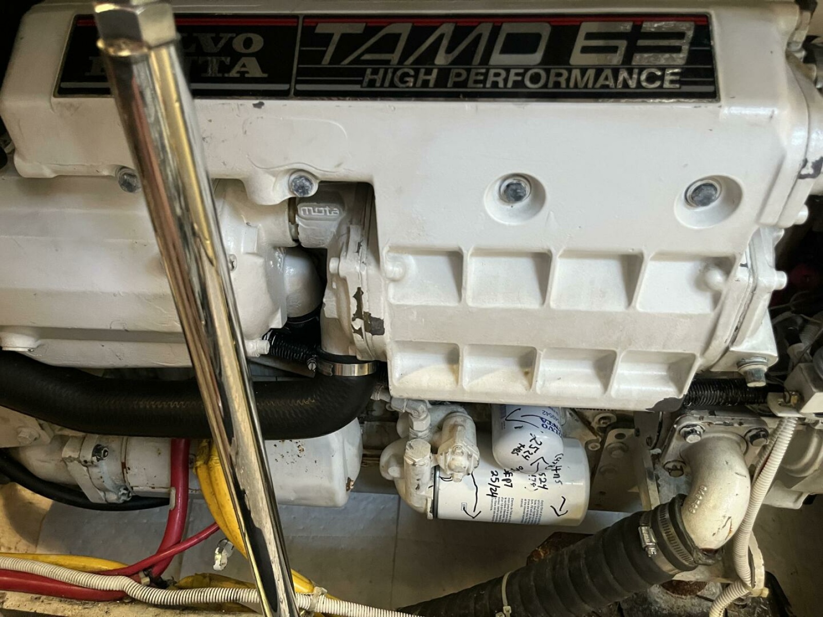 2003 Carver 444 Cockpit Motor Yacht 44