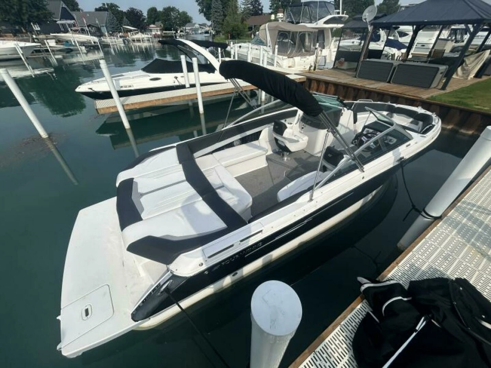 2013 Four Winns H260 26
