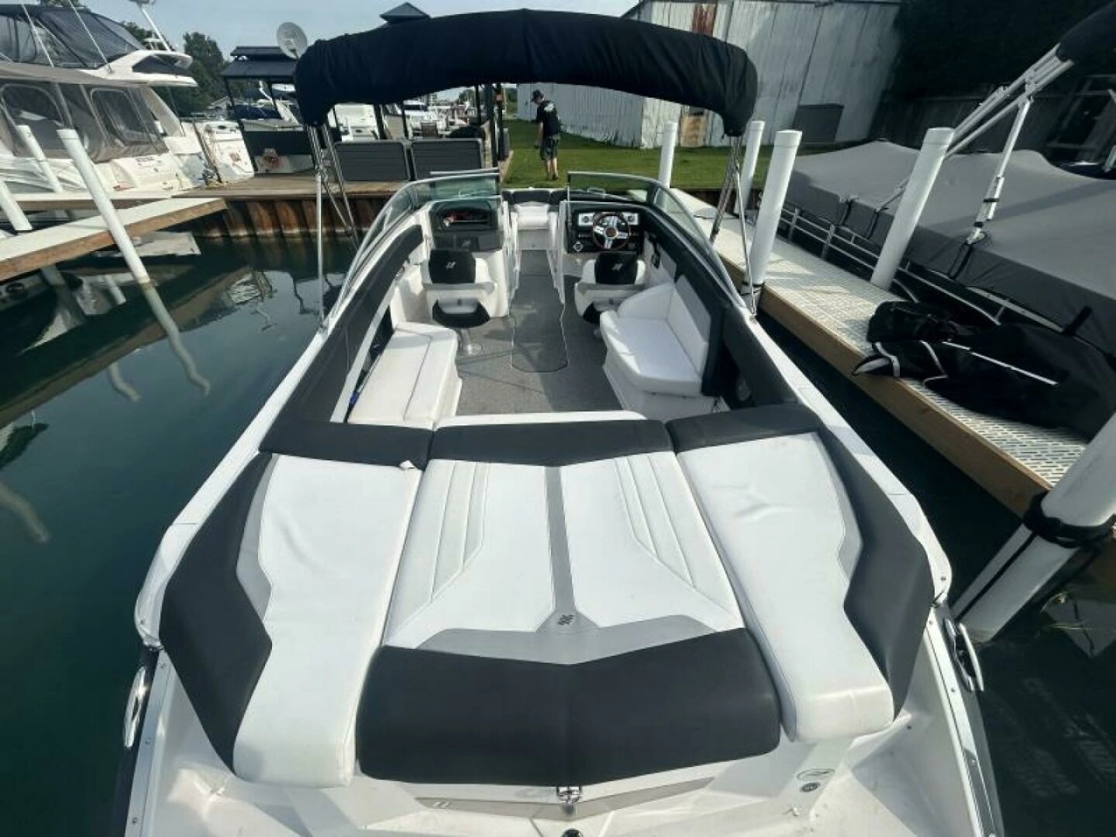 2013 Four Winns H260 26