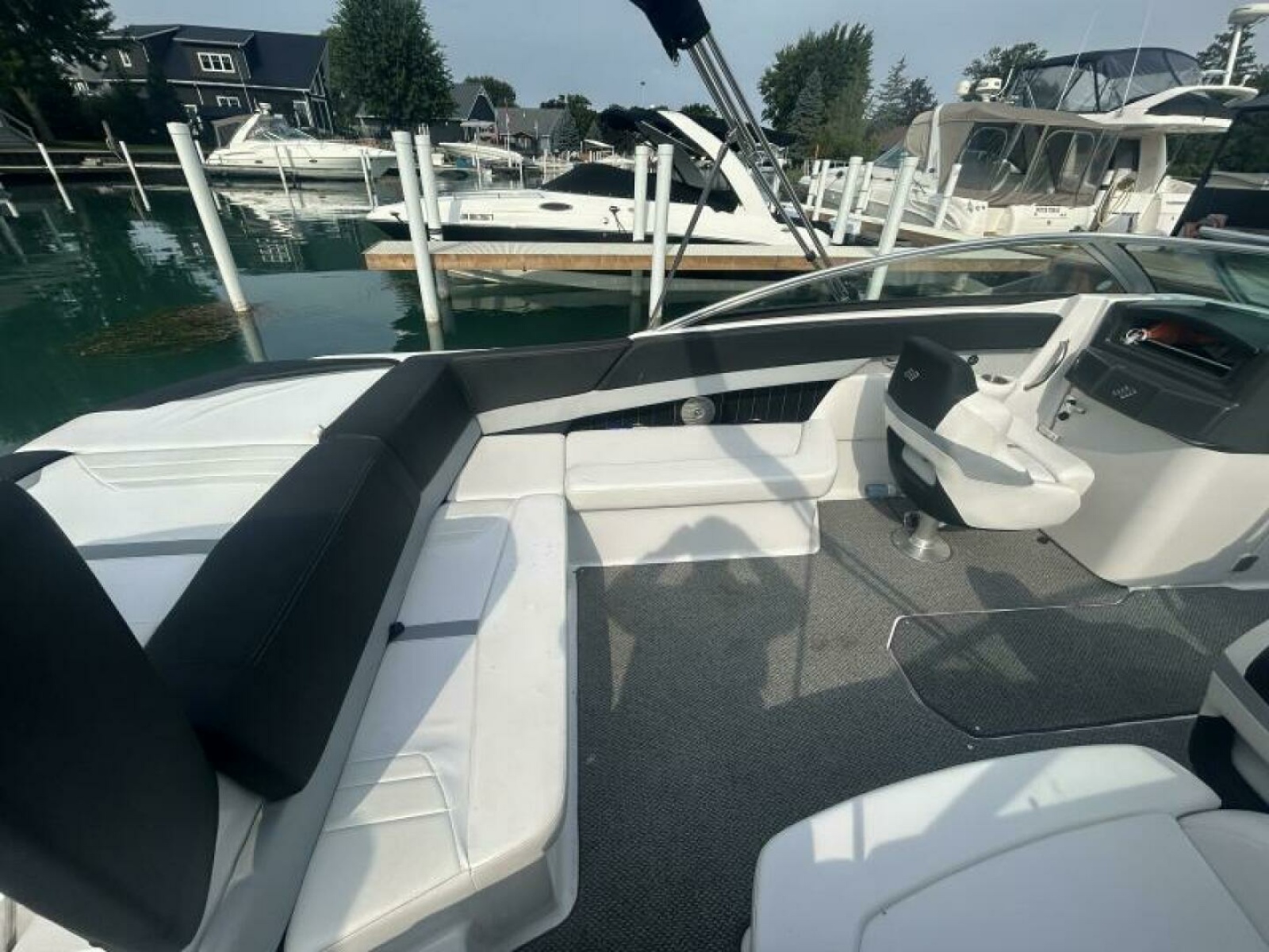 2013 Four Winns H260 26