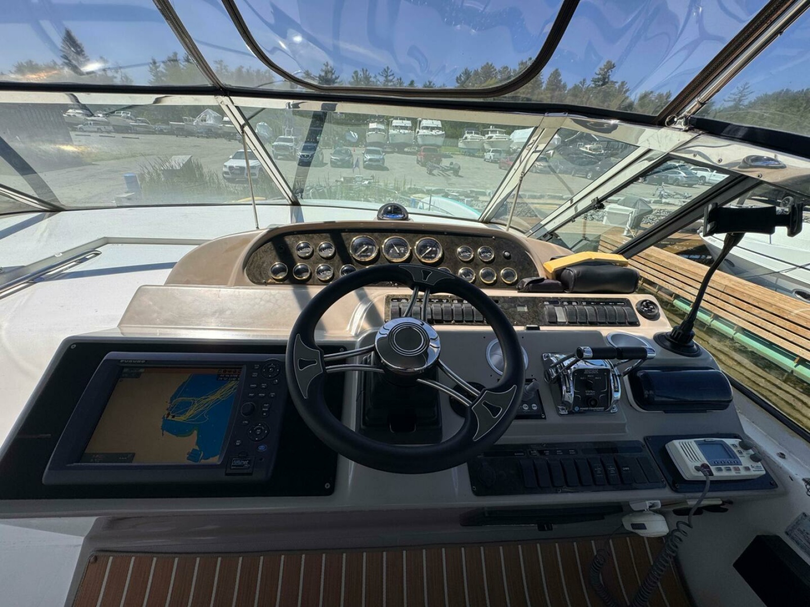 2002 Cruisers Yachts 4450 Express Motor Yacht 45
