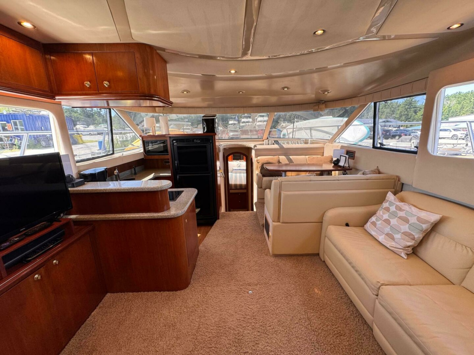 2002 Cruisers Yachts 4450 Express Motor Yacht 45
