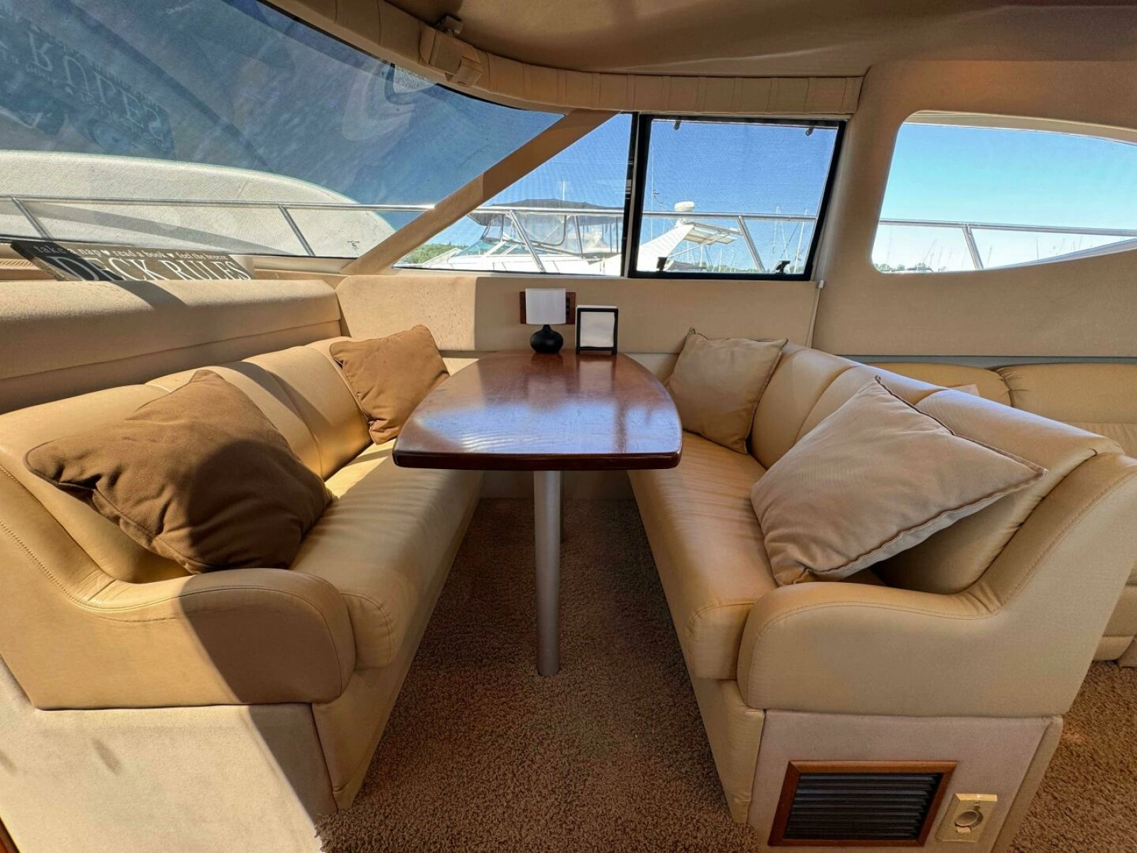 2002 Cruisers Yachts 4450 Express Motor Yacht 45