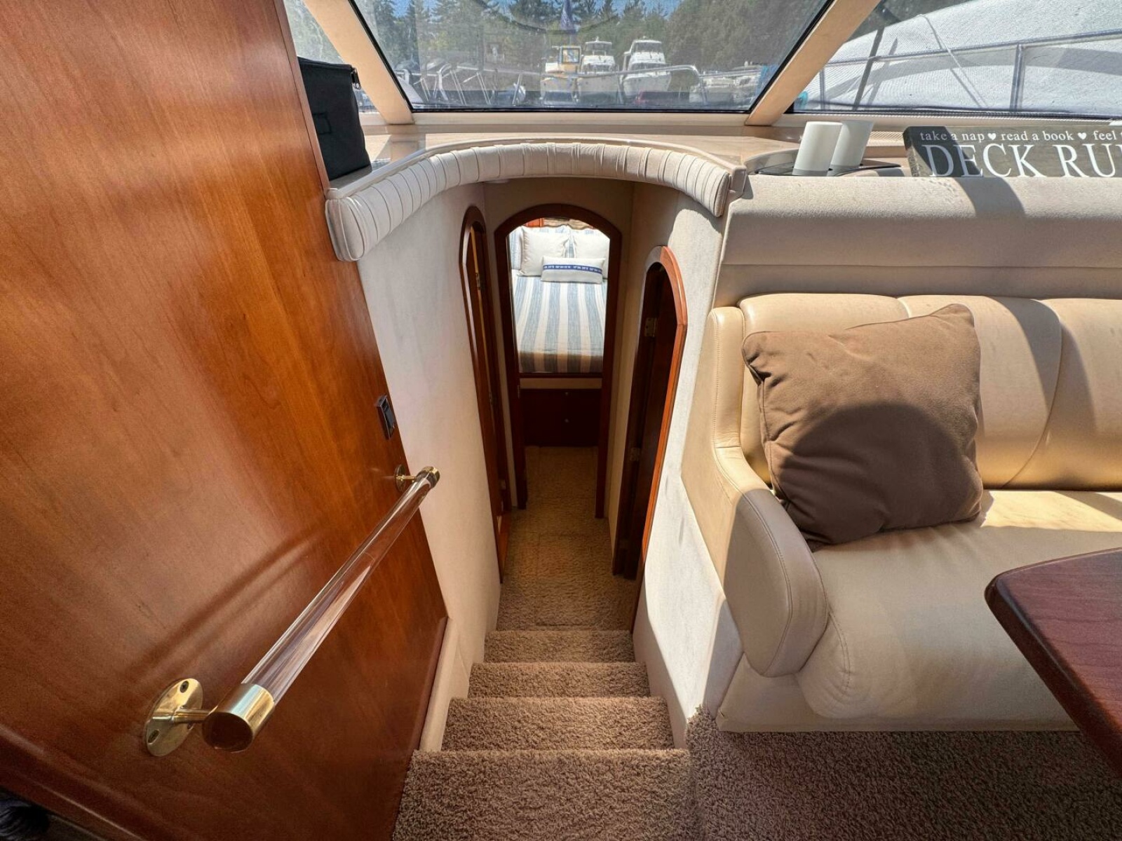 2002 Cruisers Yachts 4450 Express Motor Yacht 45