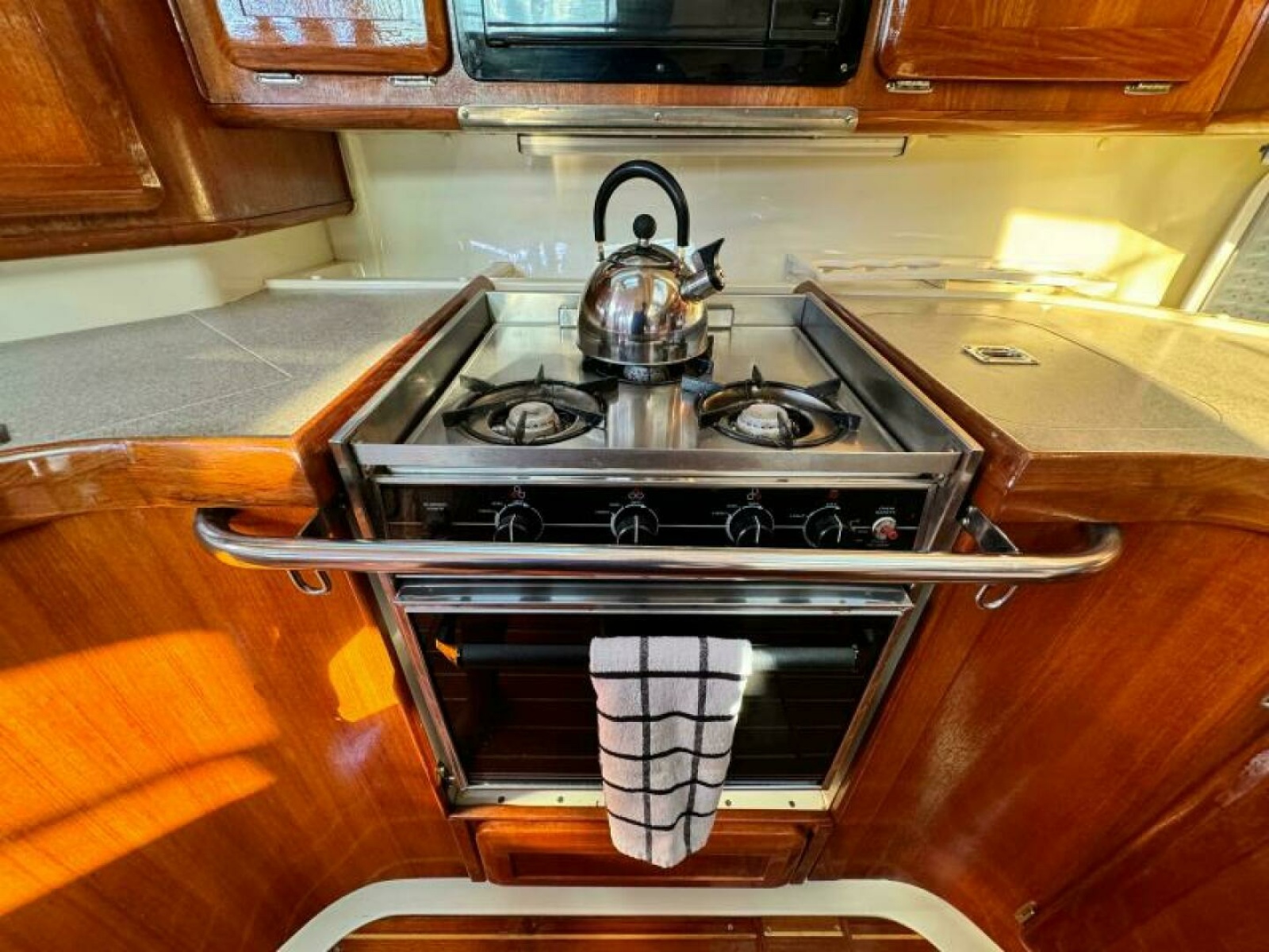 1995 Hunter 430 43