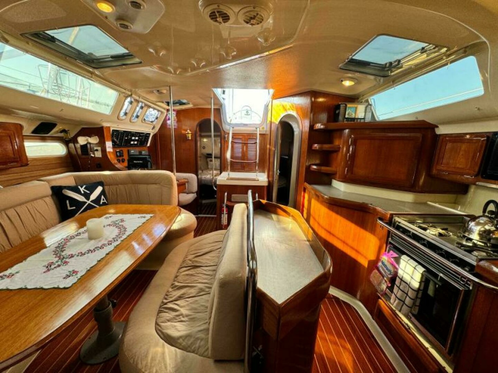 1995 Hunter 430 43