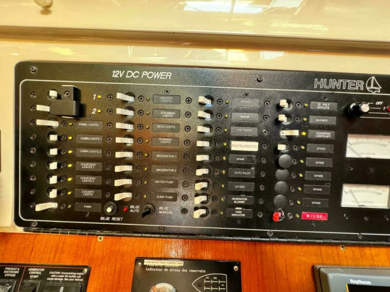 1995 Hunter 430 43