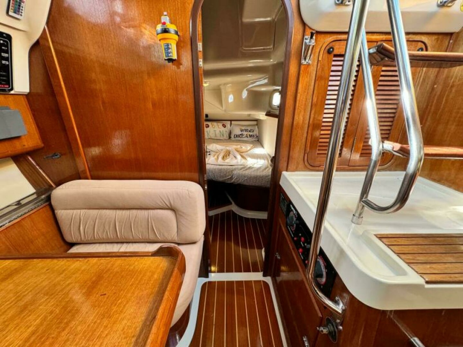 1995 Hunter 430 43