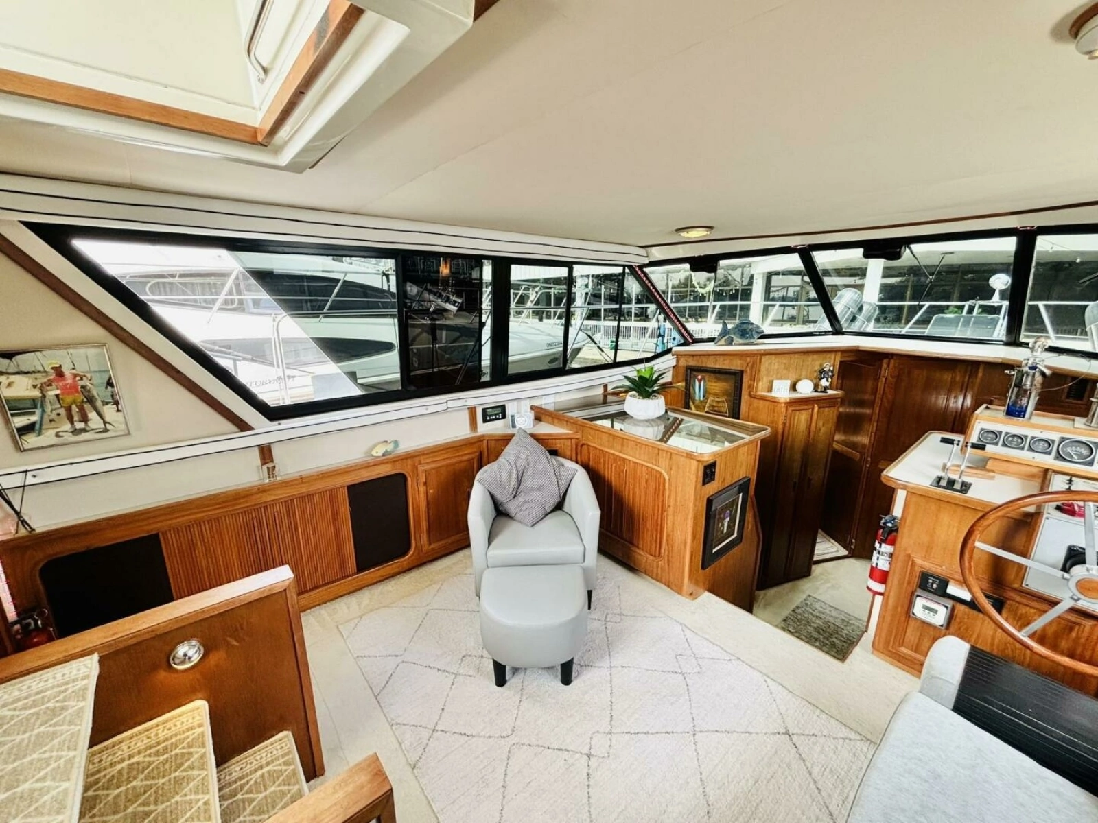 1988 Carver 3807 AFT CABIN 38