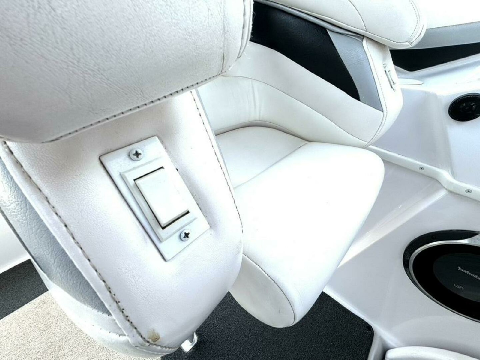 2005 Donzi 33ZX 33