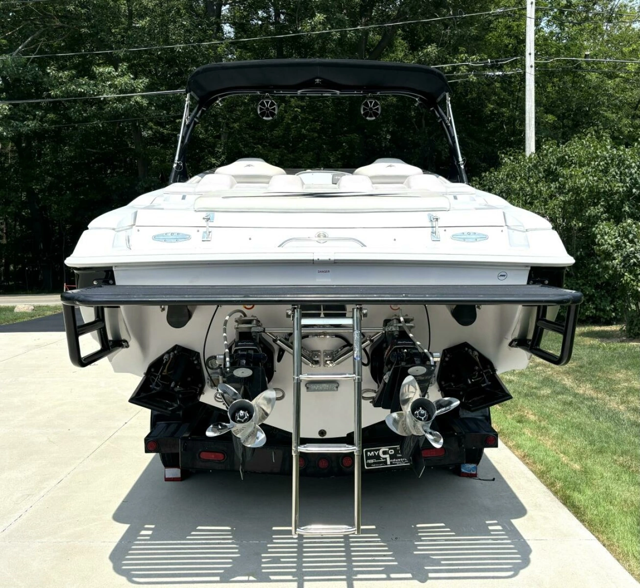 2005 Donzi 33ZX 33