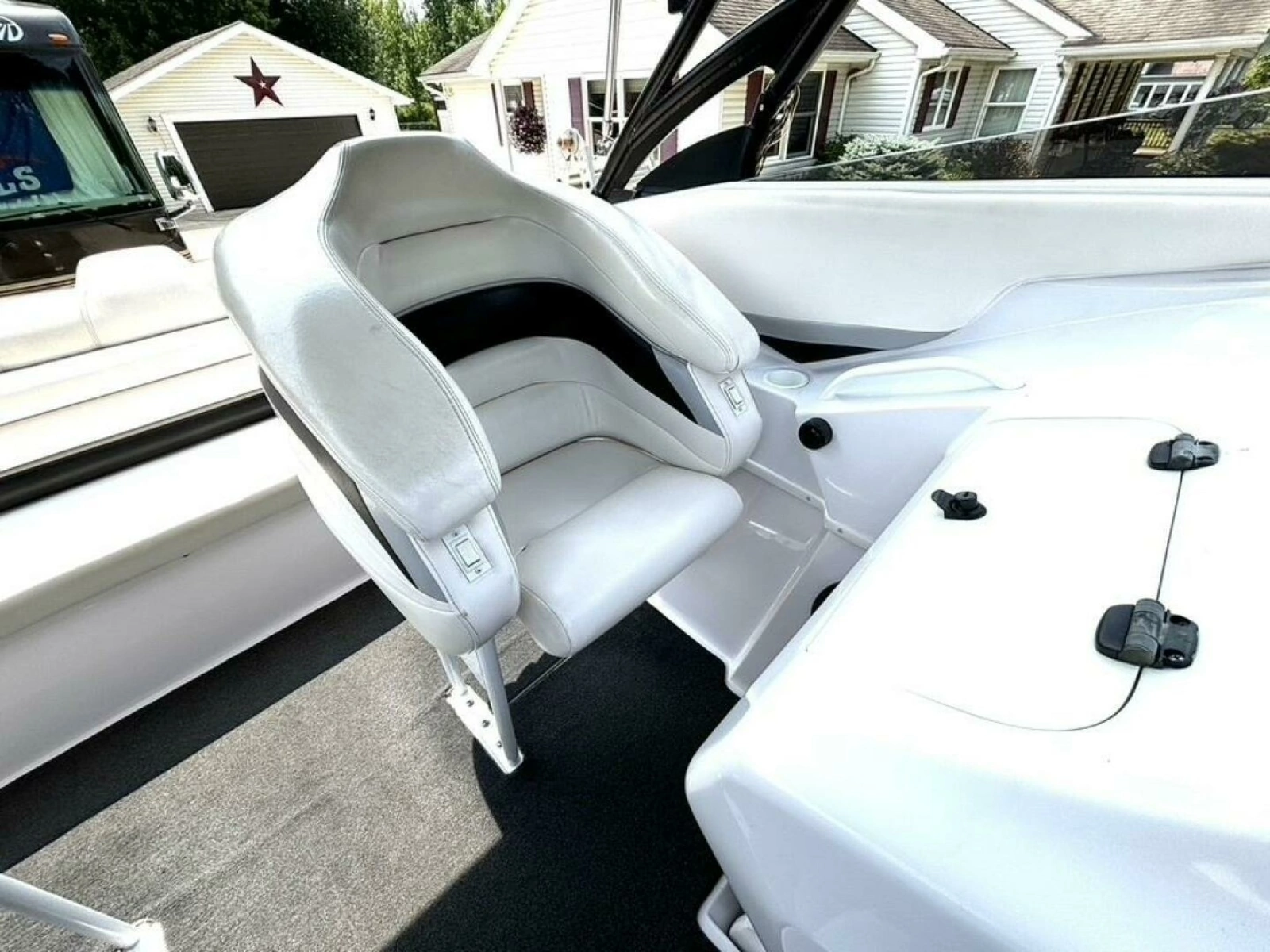 2005 Donzi 33ZX 33